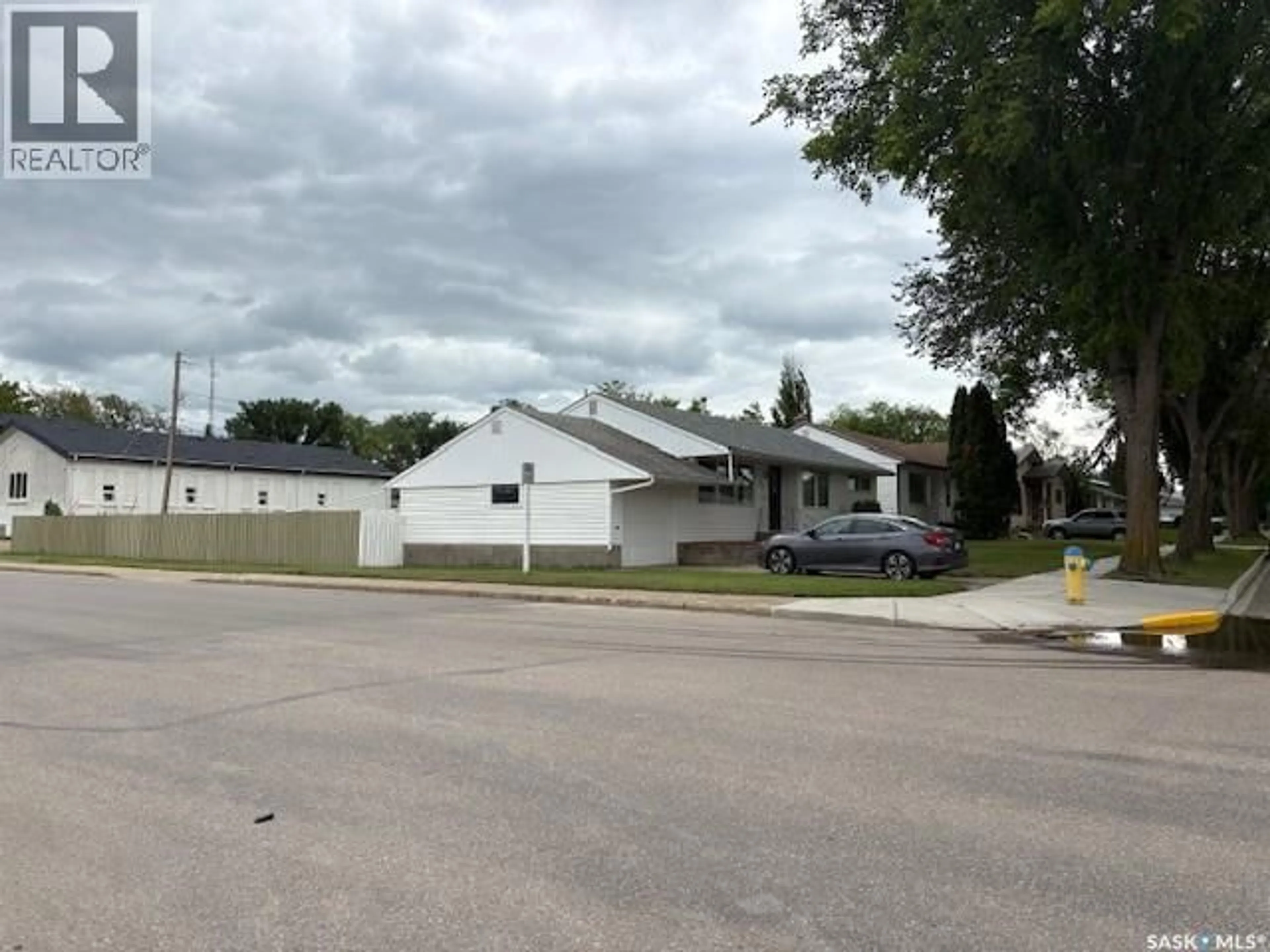 Unknown for 1762 98TH STREET, North Battleford Saskatchewan S9A0N1