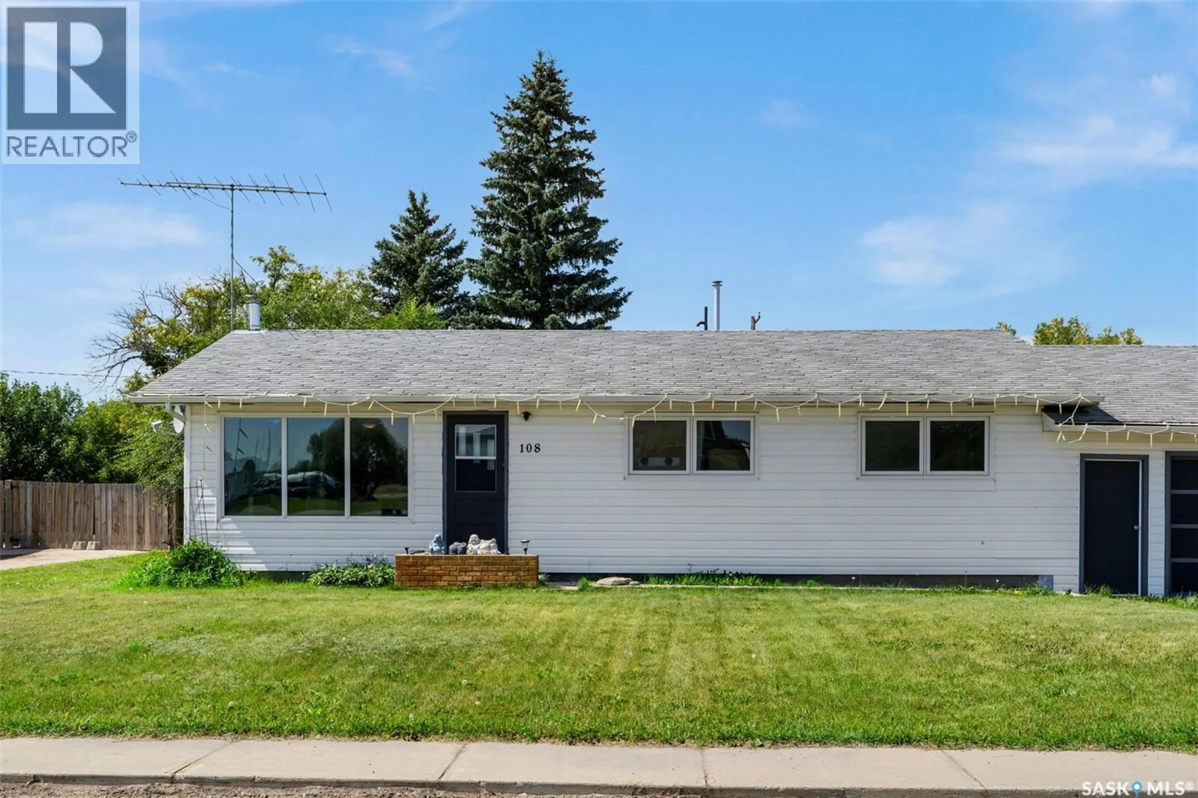 Home with vinyl exterior material, street for 108 MAIN STREET, Landis Saskatchewan S0K2K0