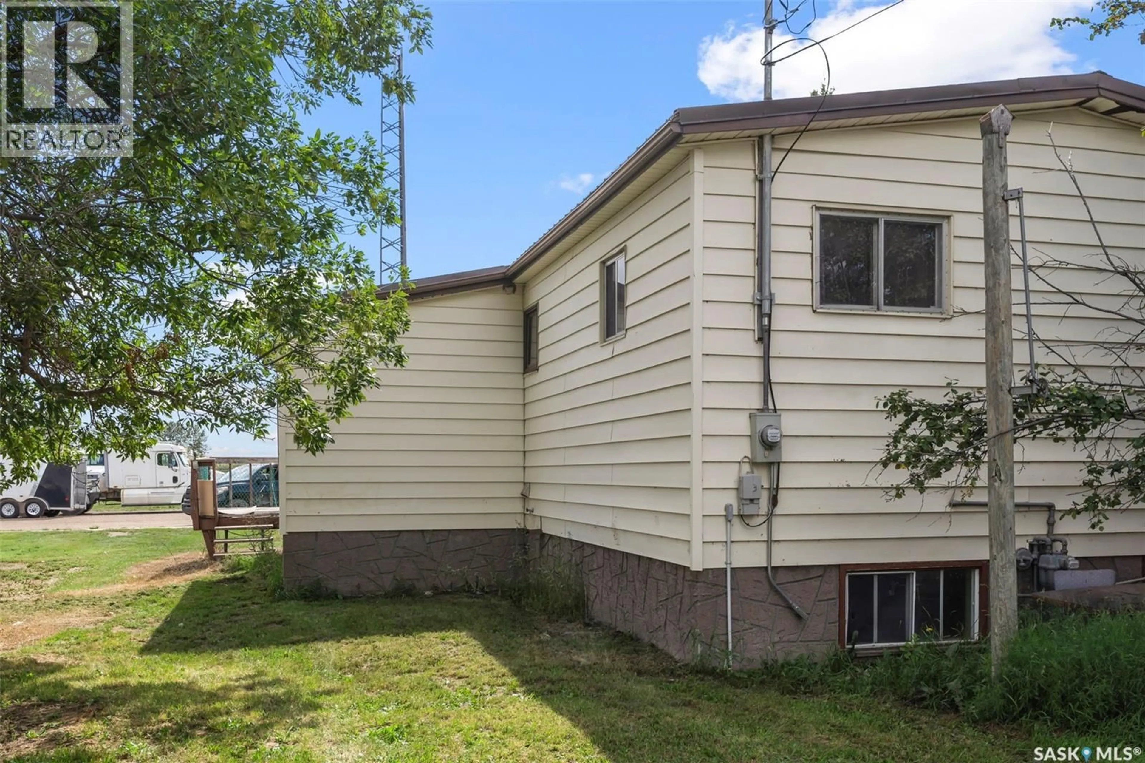 Shed for 104 1ST AVENUE, Landis Saskatchewan S0K2K0