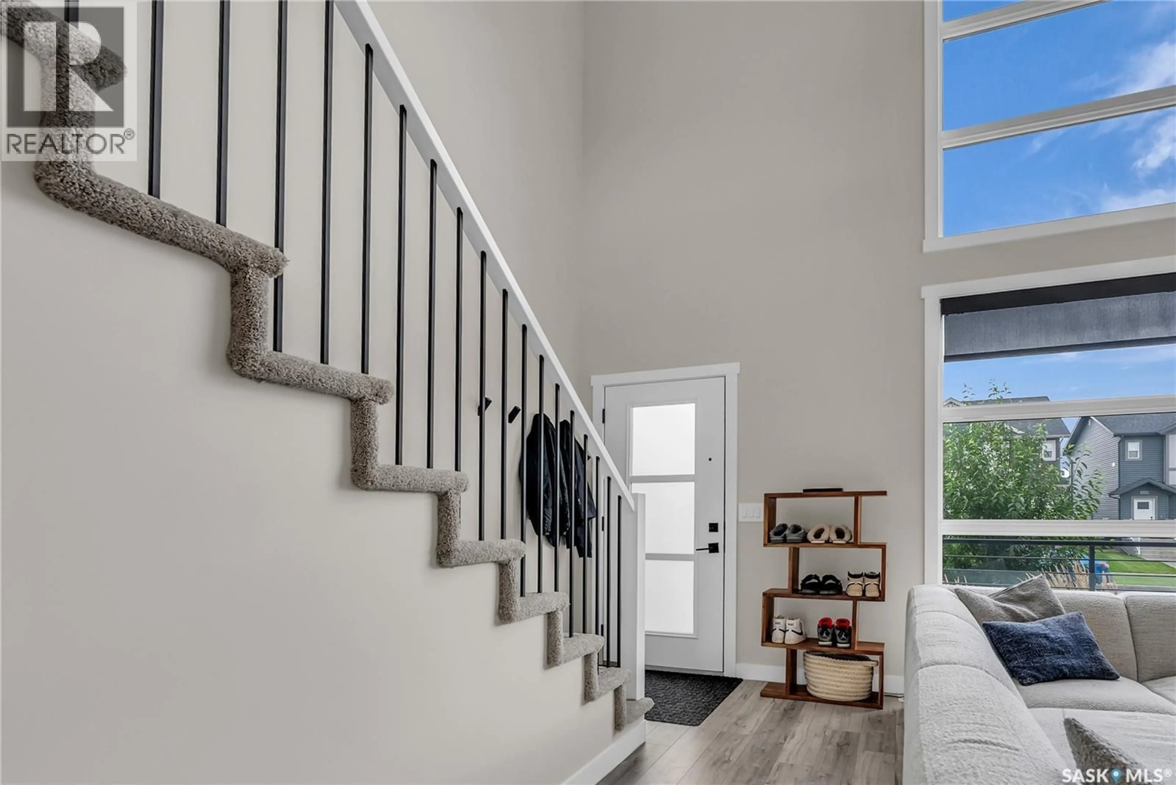 Indoor entryway for 625 BRIGHTON GATE, Saskatoon Saskatchewan S7V0T4