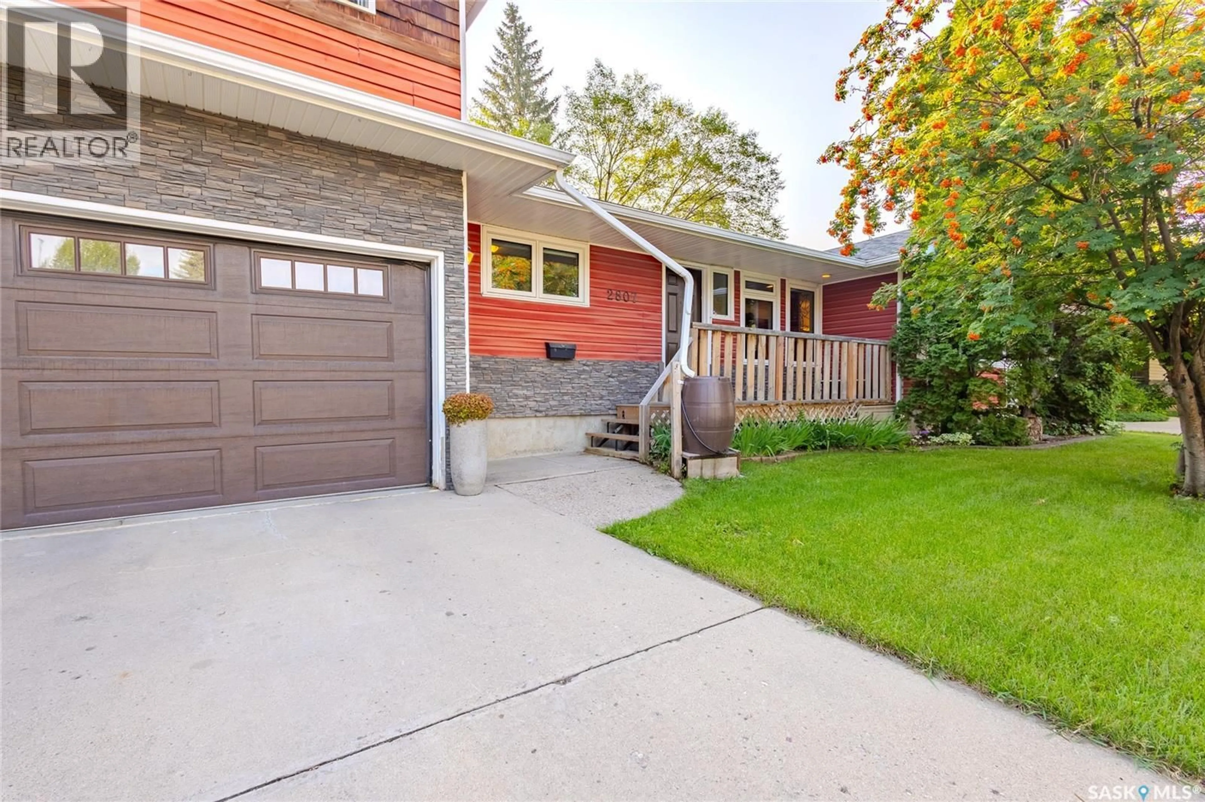 Unknown for 2807 CLARENCE AVENUE, Saskatoon Saskatchewan S7J1M7