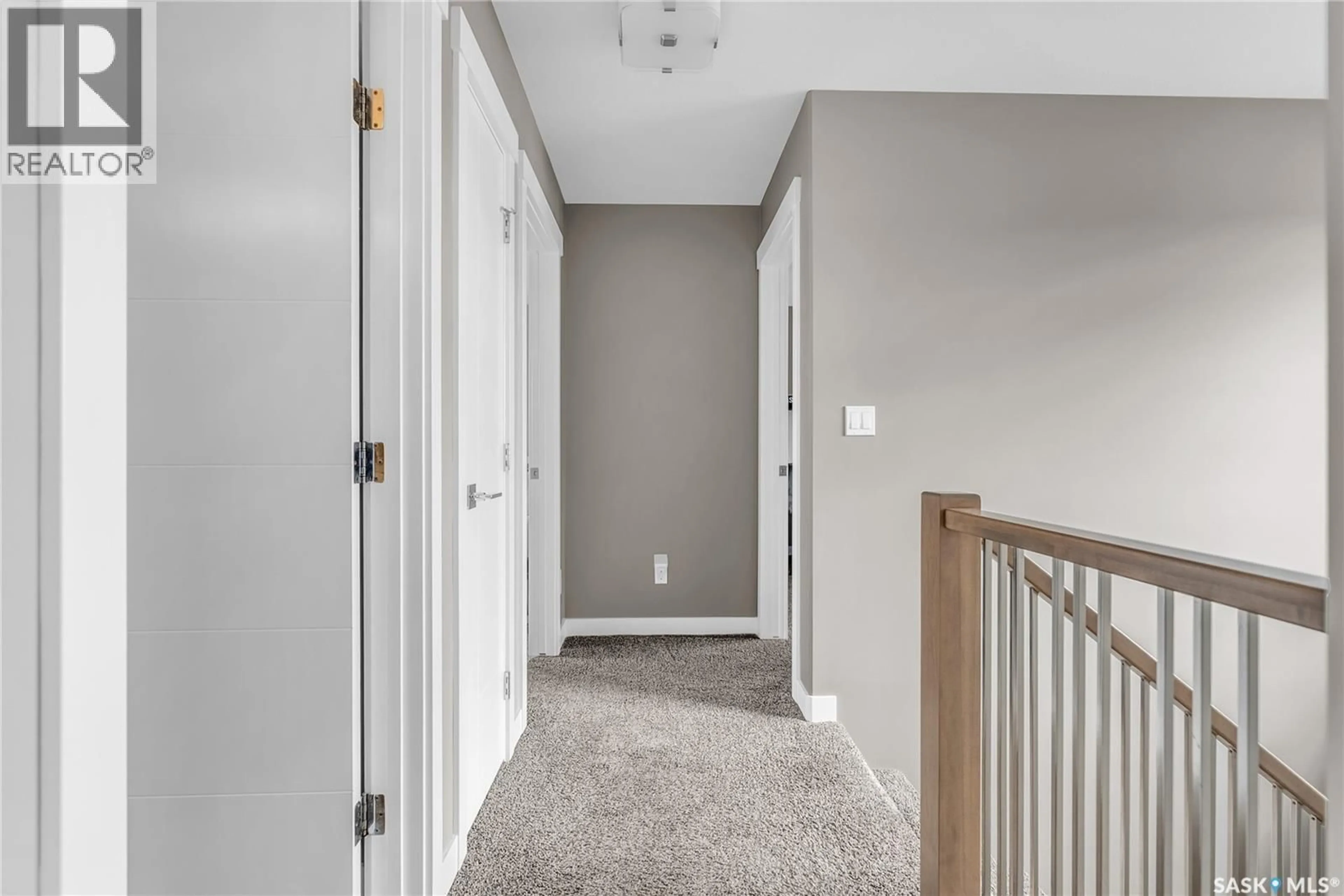 Indoor entryway for 107 BOYKOWICH BEND, Saskatoon Saskatchewan S7W0S5