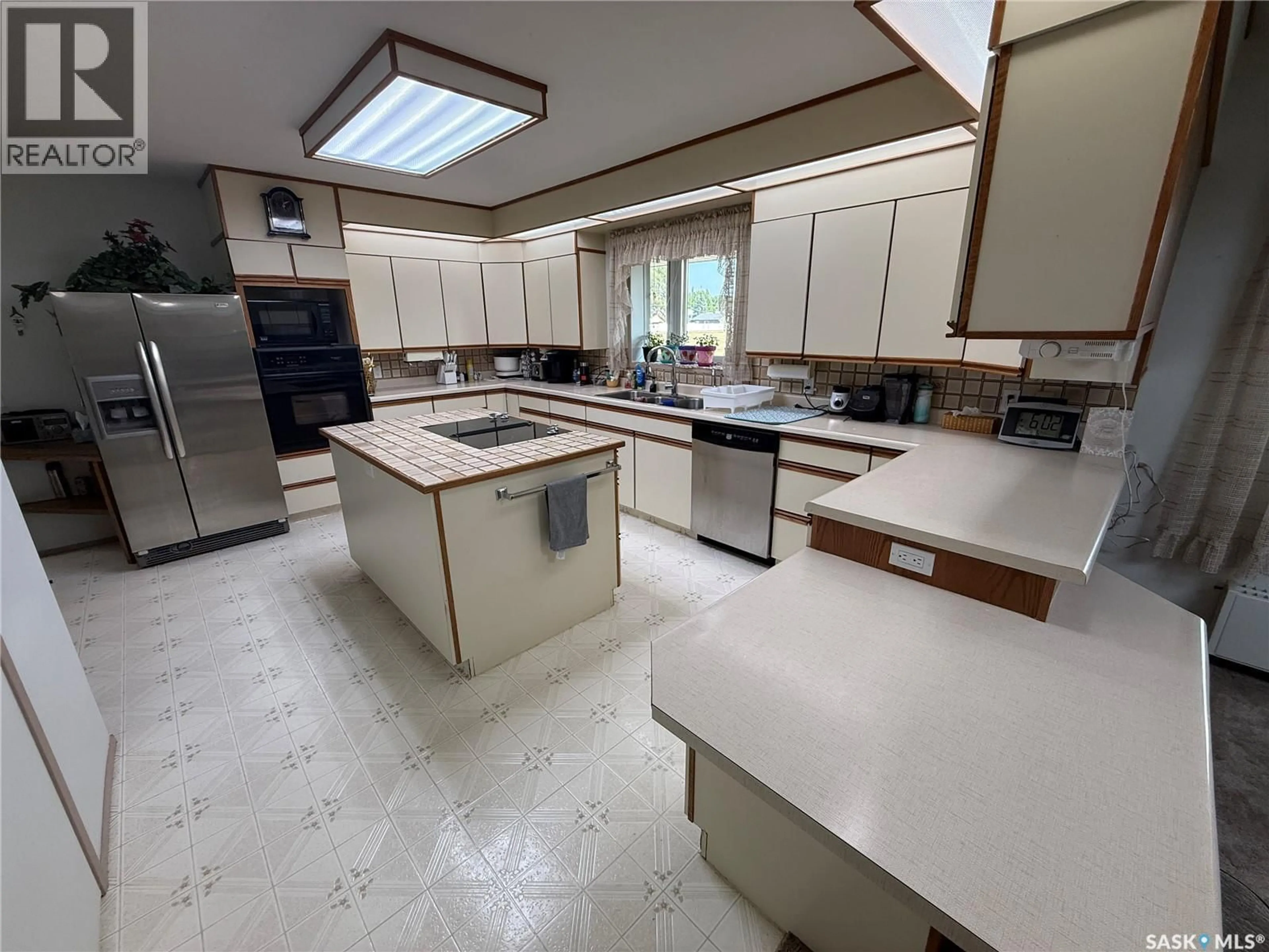 Unknown for 701 ADAMSON CRESCENT, Shellbrook Saskatchewan S0J2E0