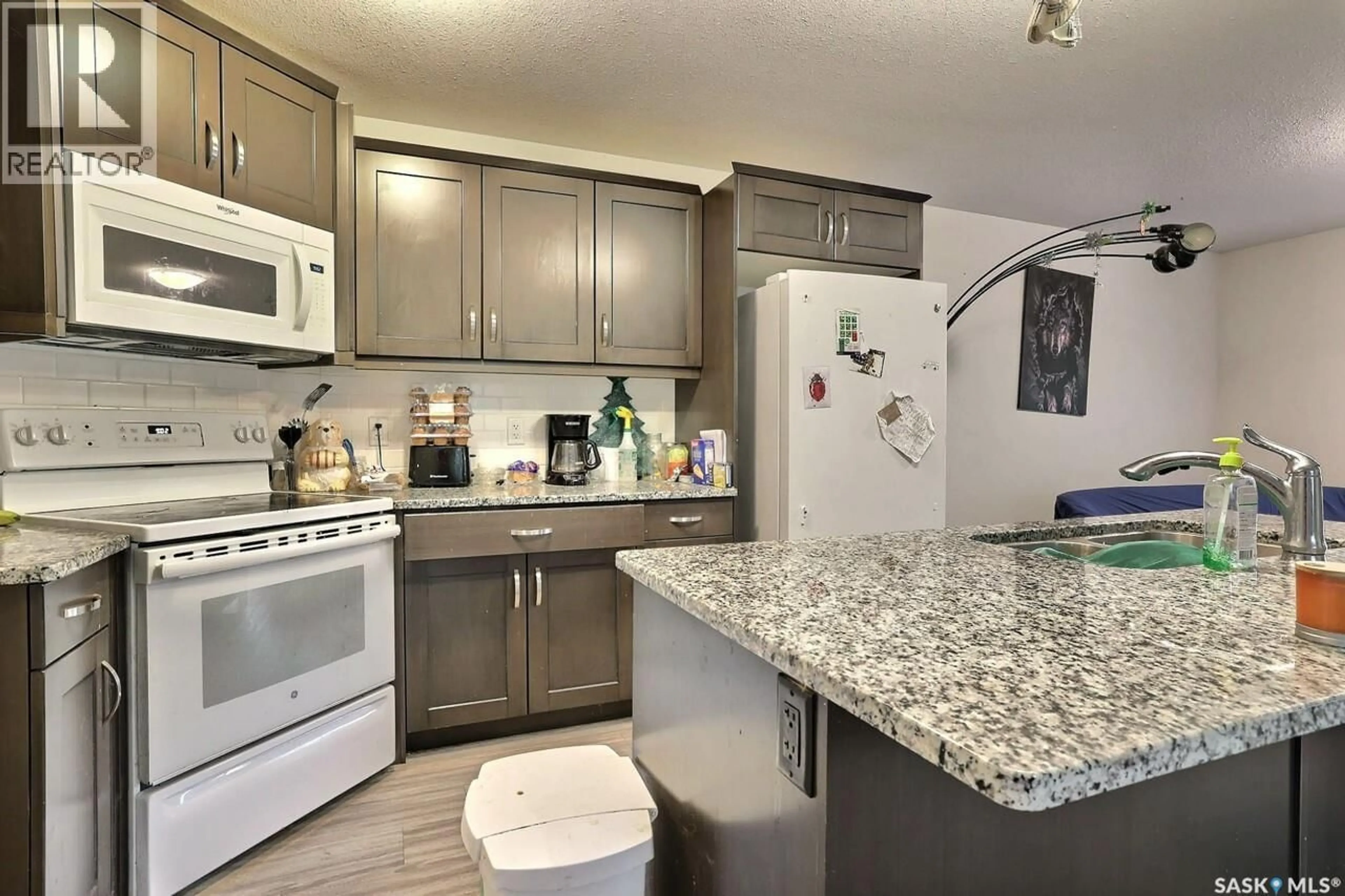 Open concept kitchen, unknown for 374 WASCANA STREET, Regina Saskatchewan S4R4H9