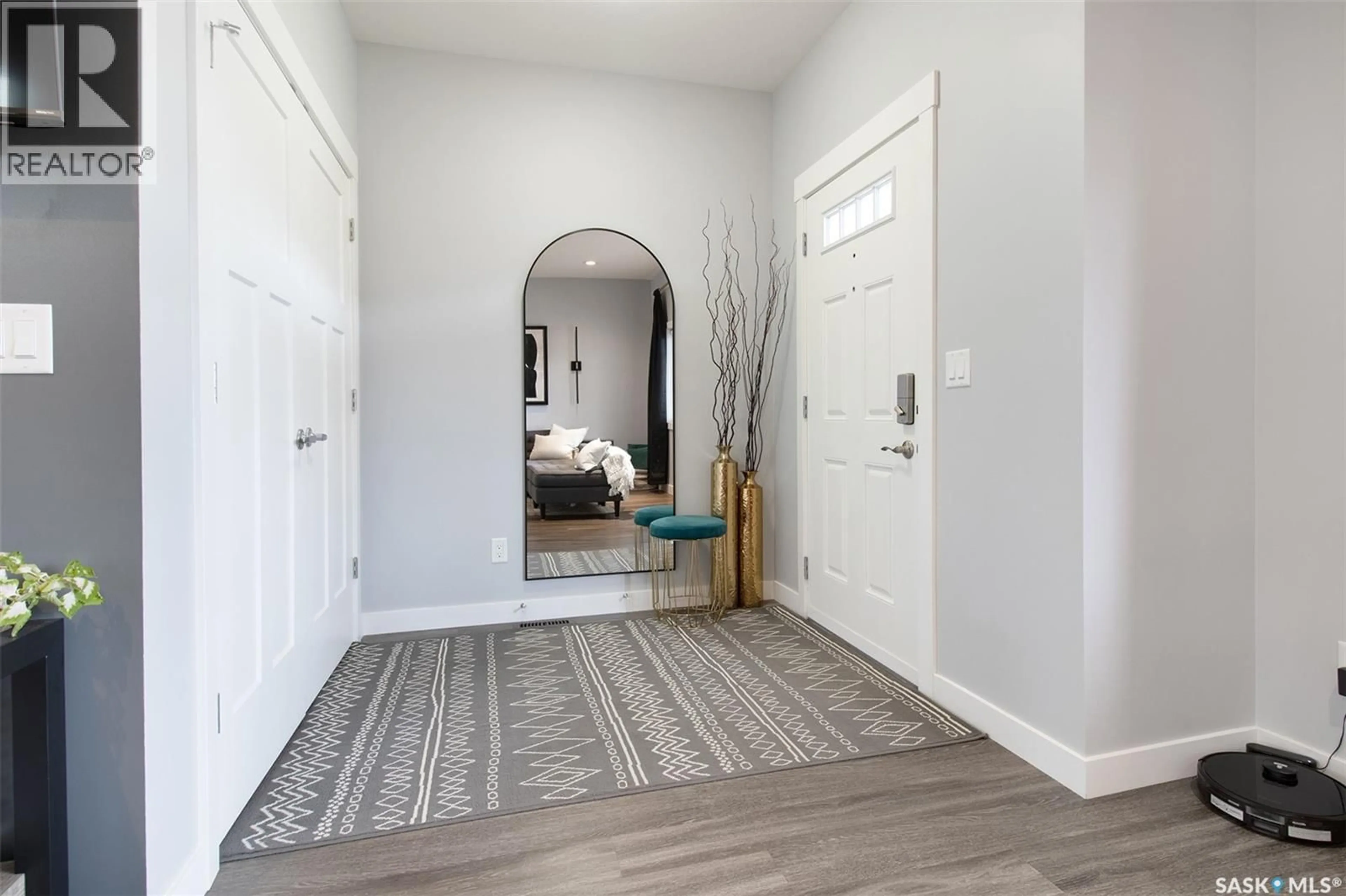 Indoor entryway for 4834 GREEN ROCK ROAD, Regina Saskatchewan S4V3L1