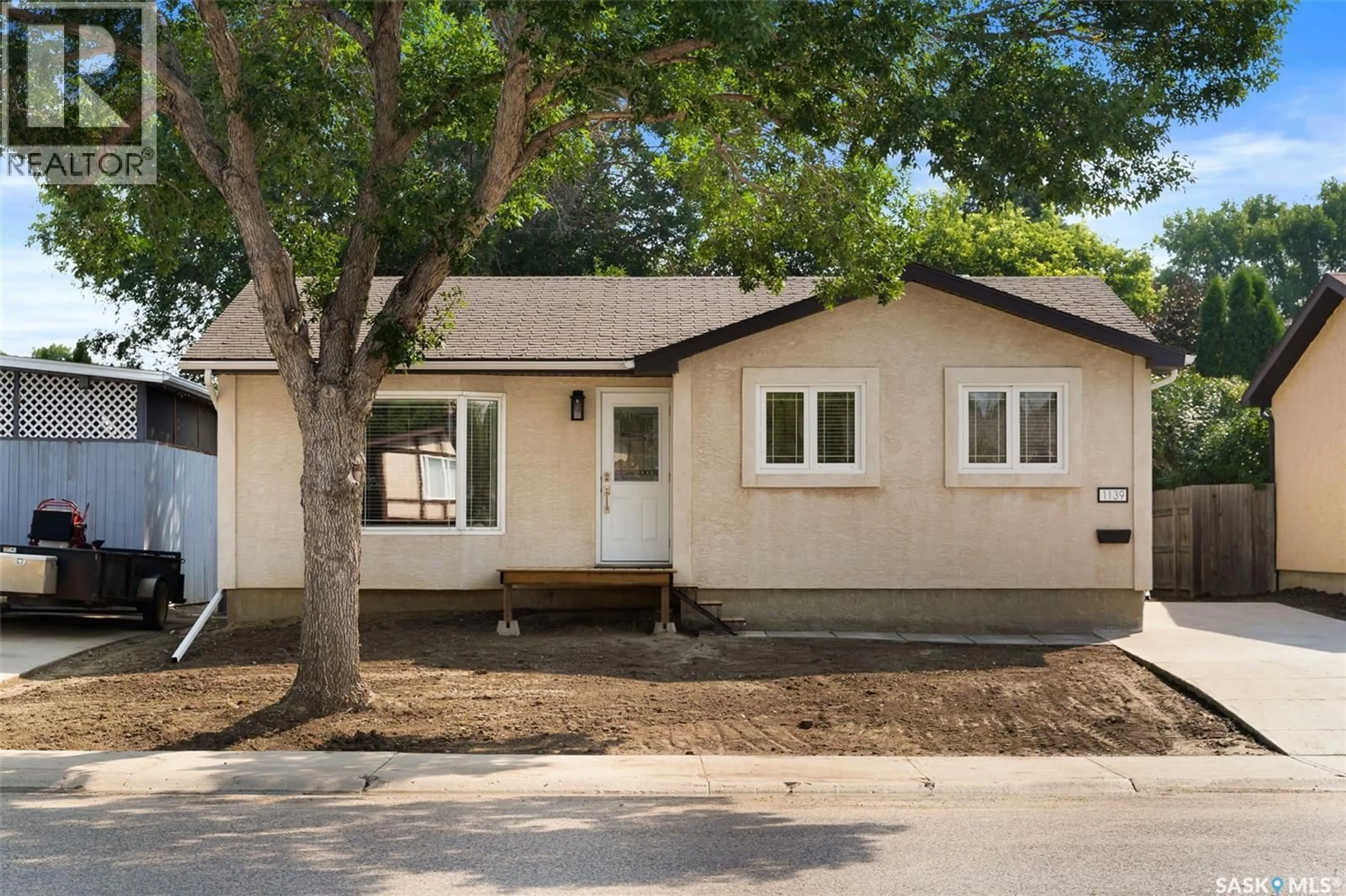 Home with vinyl exterior material, street for 1139 FLEET STREET, Regina Saskatchewan S4N6M3