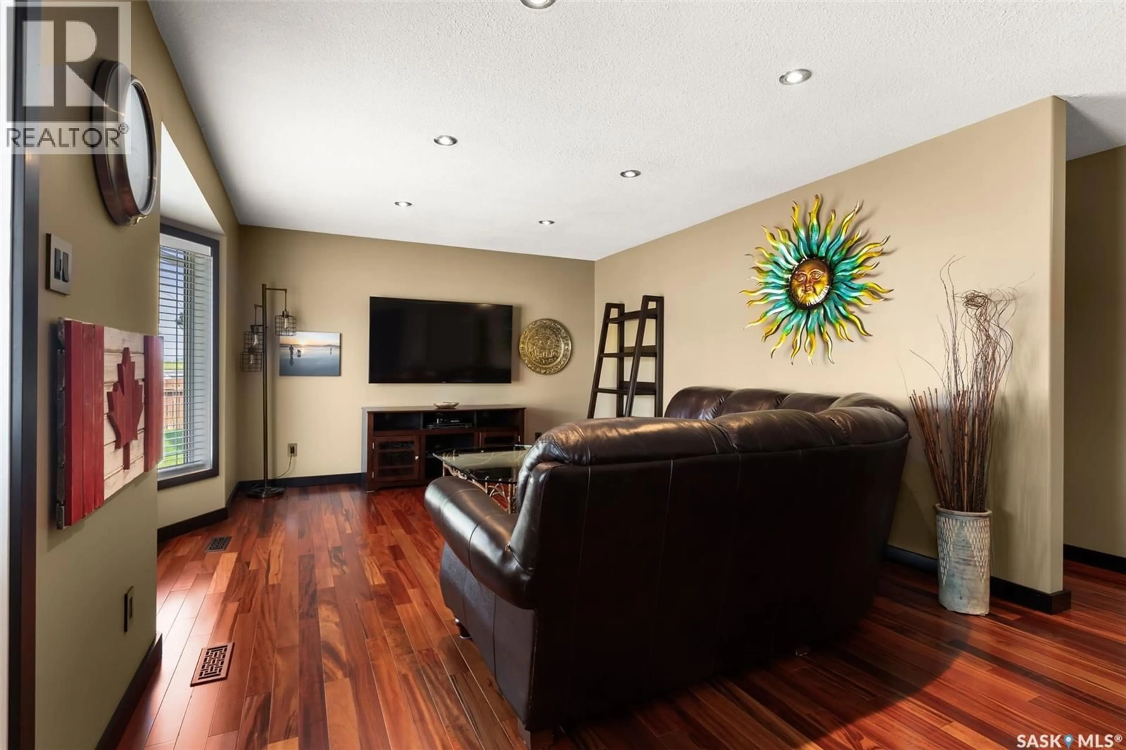 Home theater for 1139 FLEET STREET, Regina Saskatchewan S4N6M3