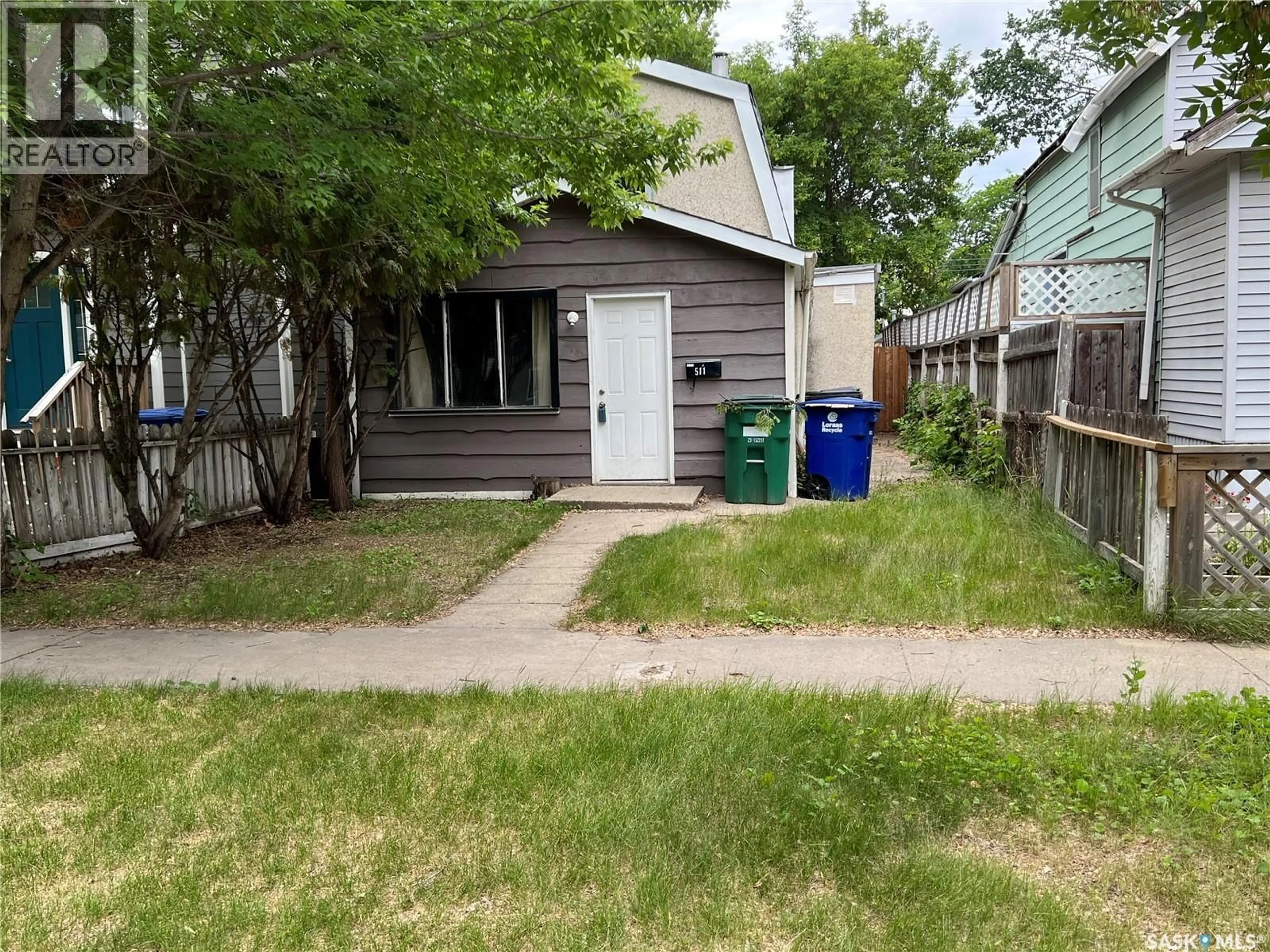 Shed for 511 J AVENUE, Saskatoon Saskatchewan S7M2A7
