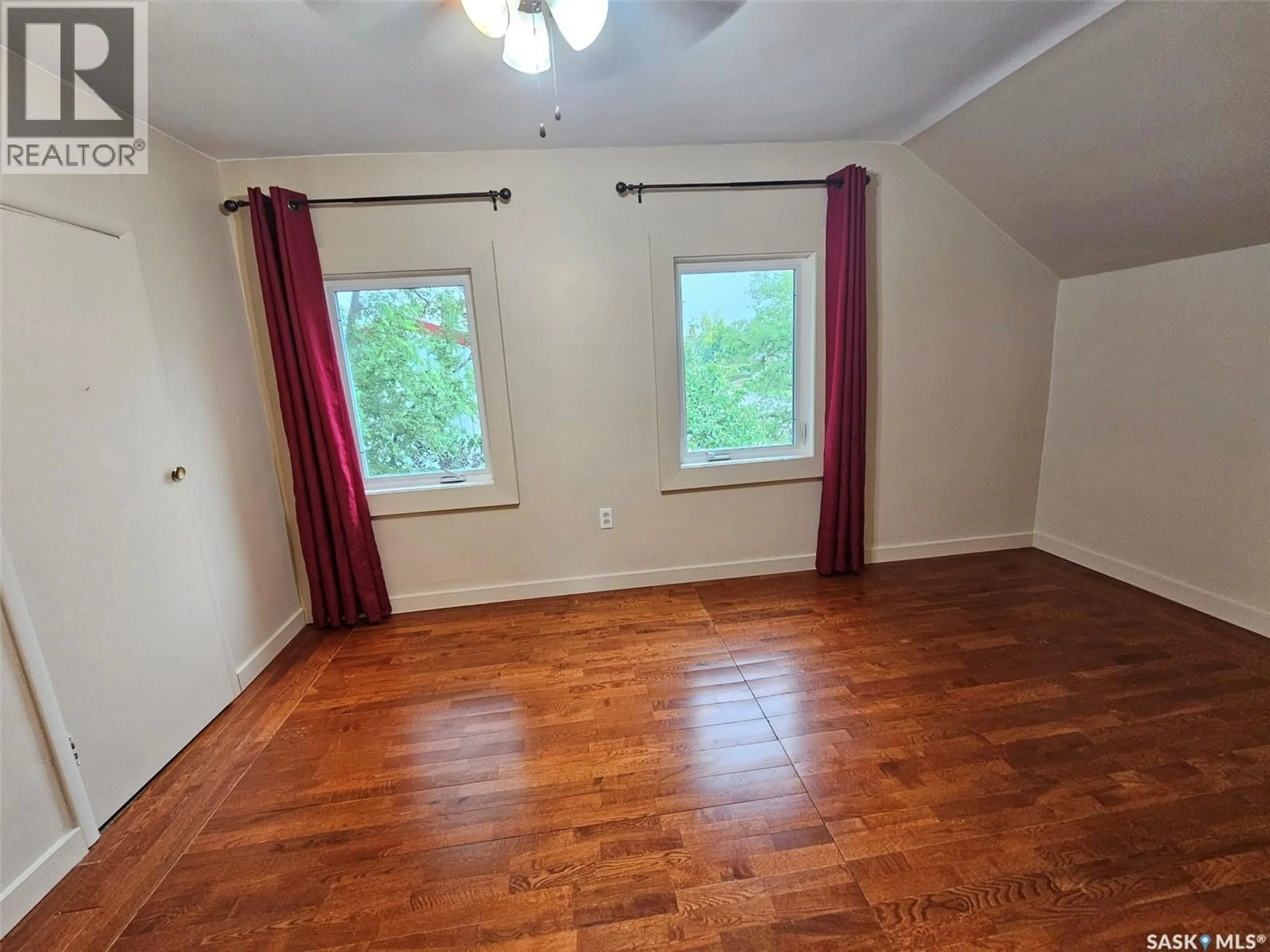 A pic of a room for W - 218 7TH STREET, Carlyle Saskatchewan S0C0R0