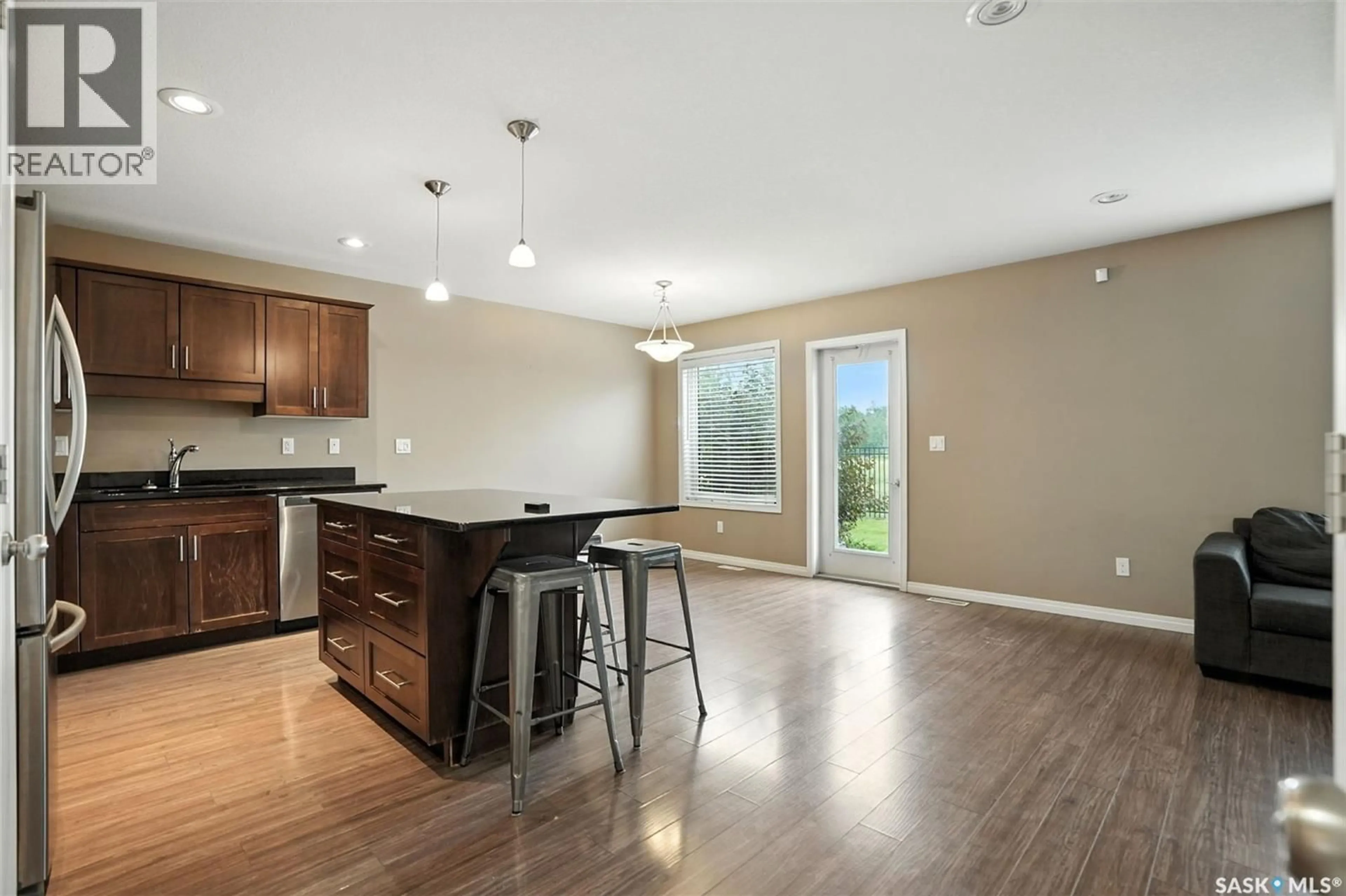 Open concept kitchen, unknown for 502 - 10 REMPEL MANOR, Saskatoon Saskatchewan S7T0L7