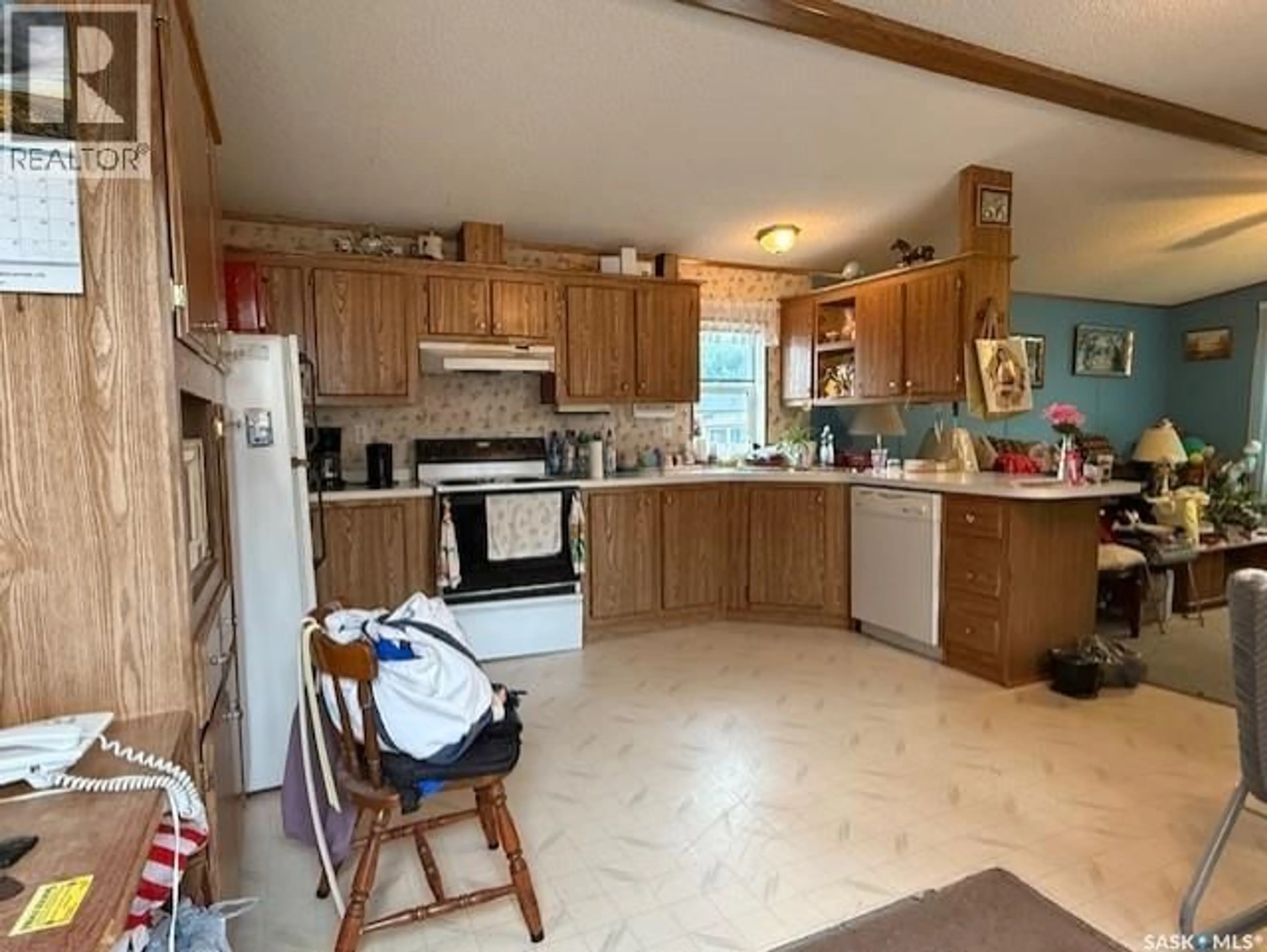 Standard kitchen, unknown for 25 555 DIELSCHNEIDER ROAD, Melville Saskatchewan S0A2P0