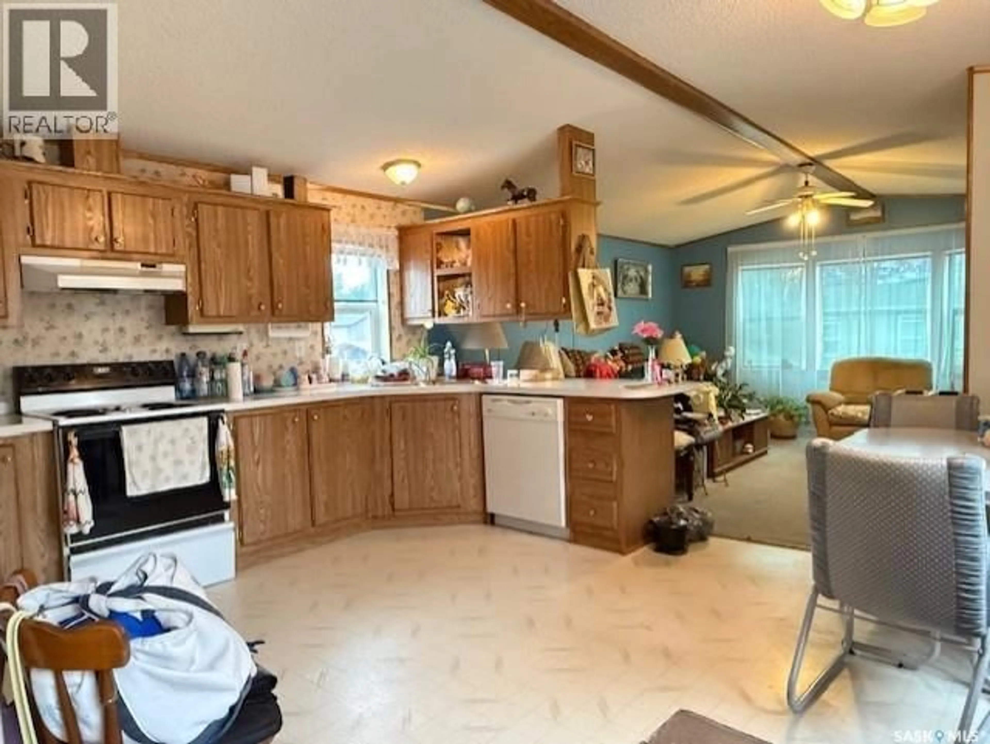 Open concept kitchen, unknown for 25 555 DIELSCHNEIDER ROAD, Melville Saskatchewan S0A2P0