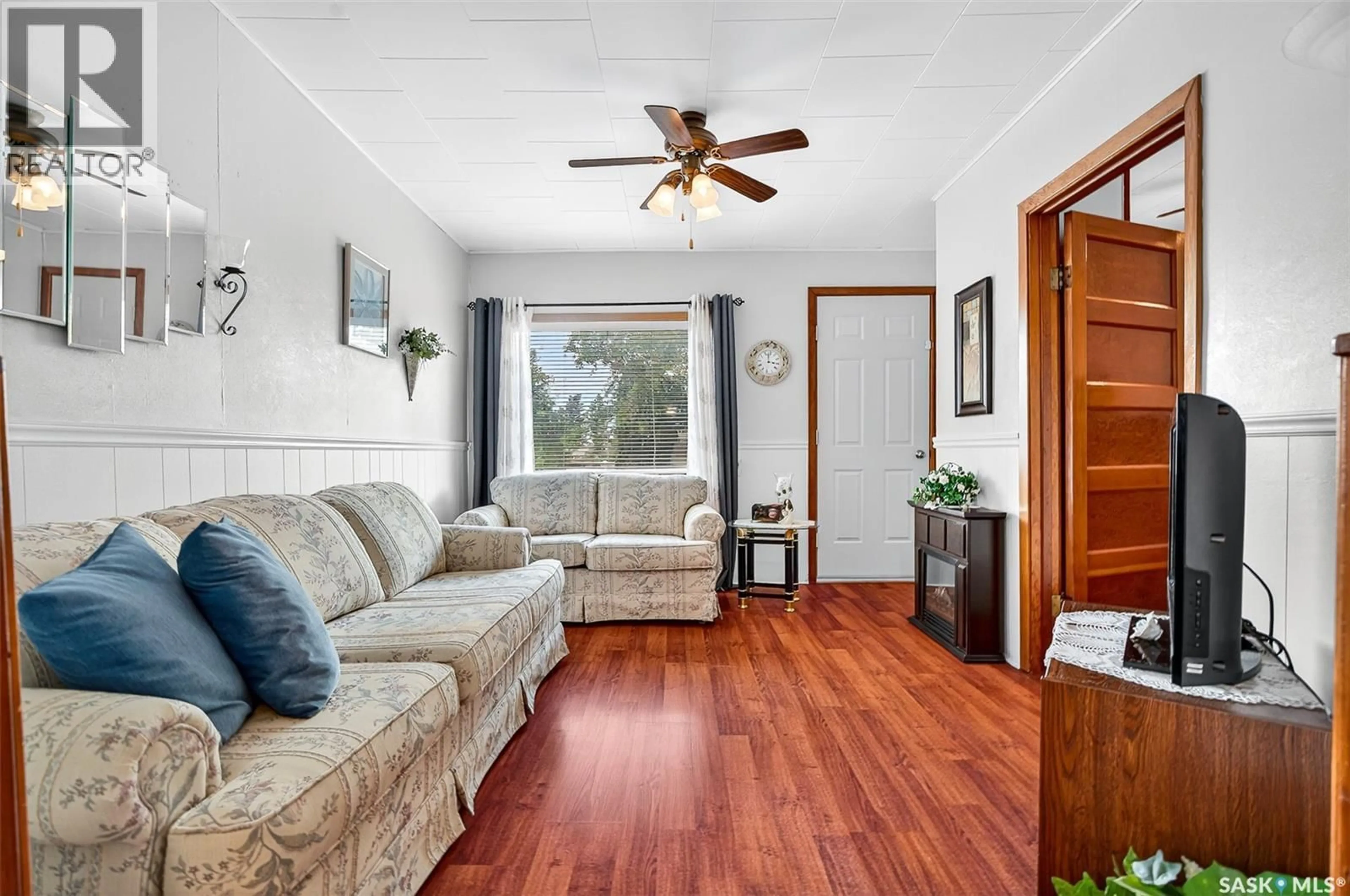 Living room with furniture, unknown for 1233 DUFFIELD STREET, Moose Jaw Saskatchewan S6H5K2