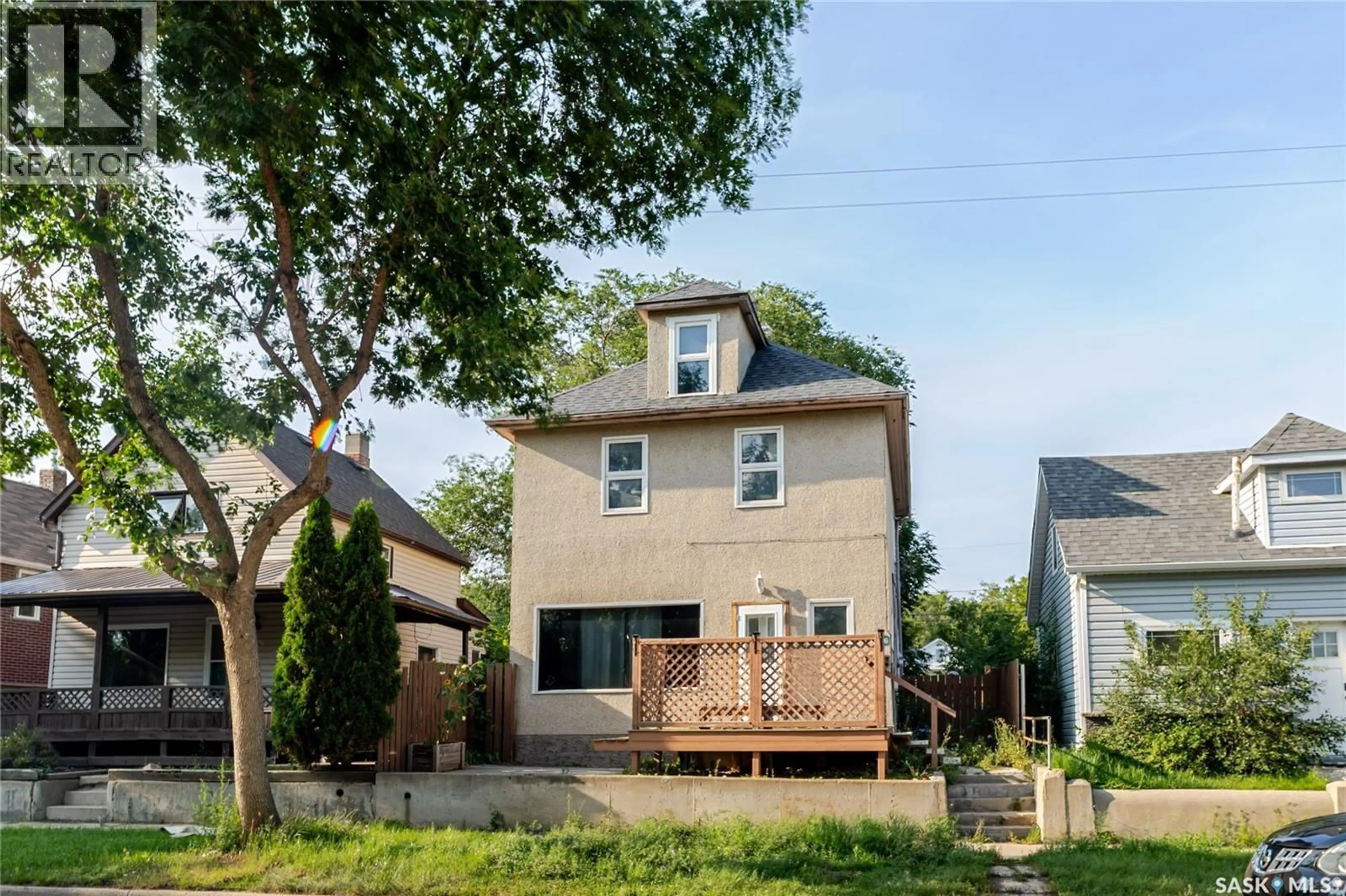 Unknown for 946 STADACONA STREET, Moose Jaw Saskatchewan S6H2A8