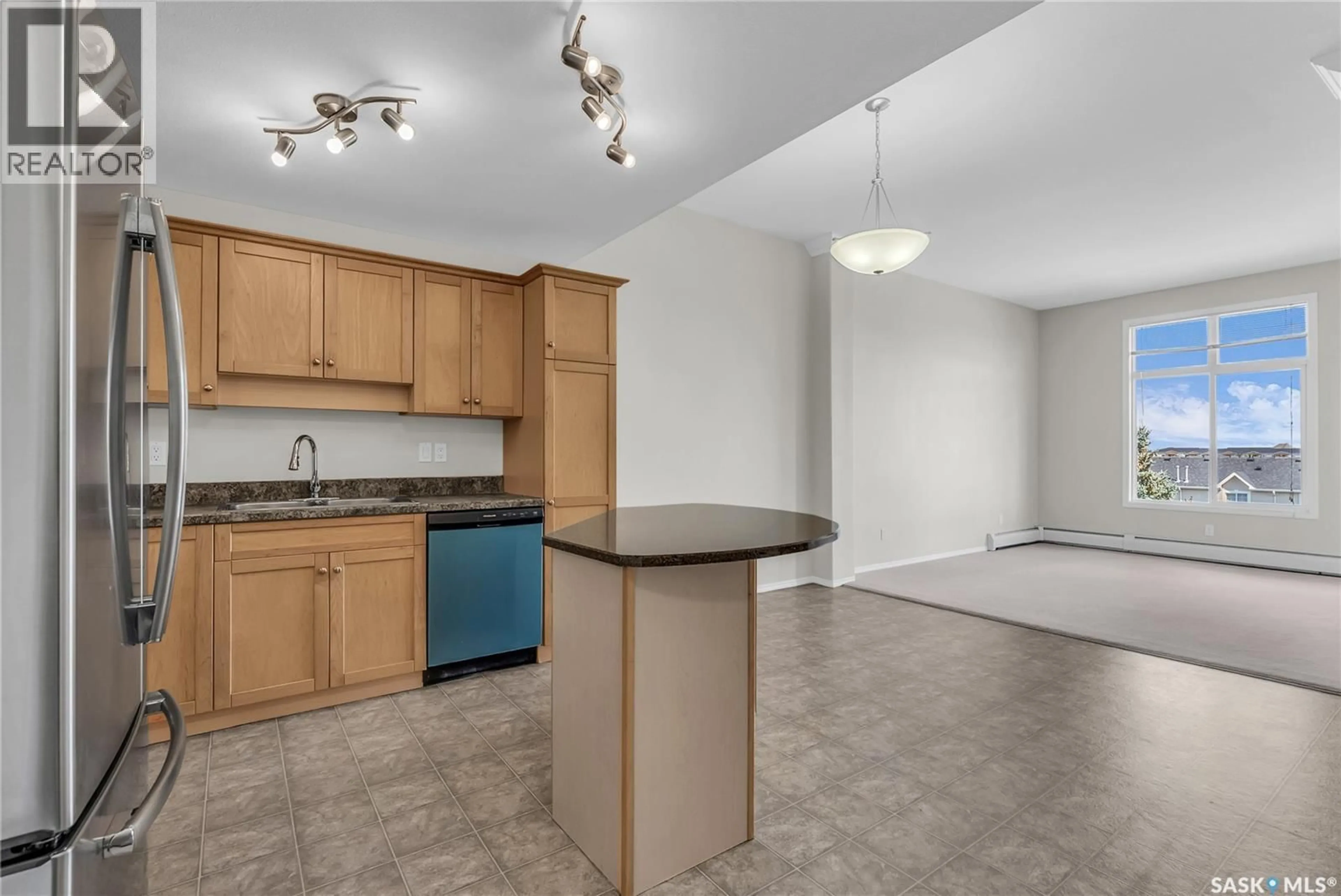 Standard kitchen, unknown for 235 - 414 HEROLD TERRACE, Saskatoon Saskatchewan S7V1J2