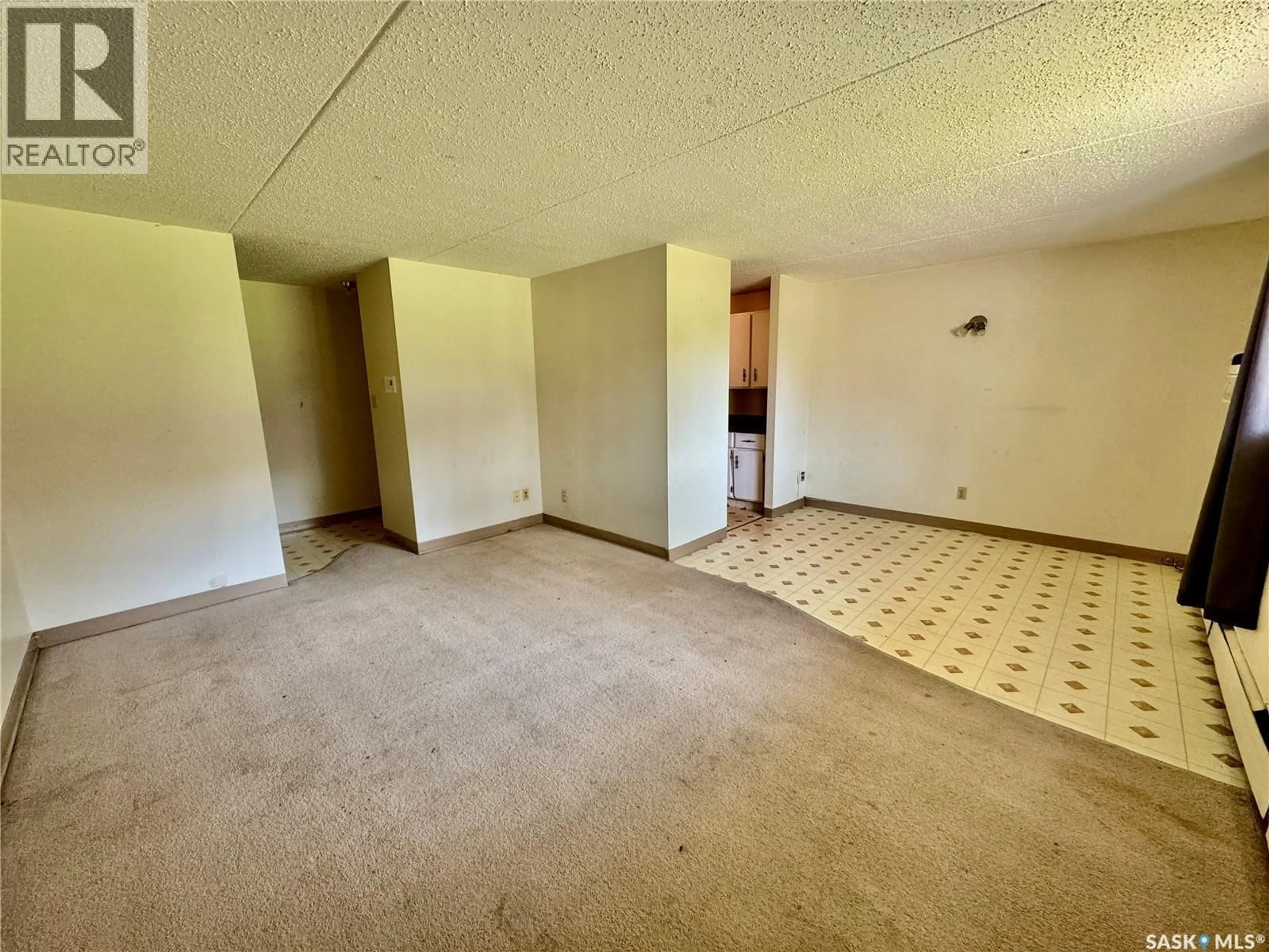 A pic of a room for 27 - 11 CENTENNIAL STREET, Regina Saskatchewan S4S6P8