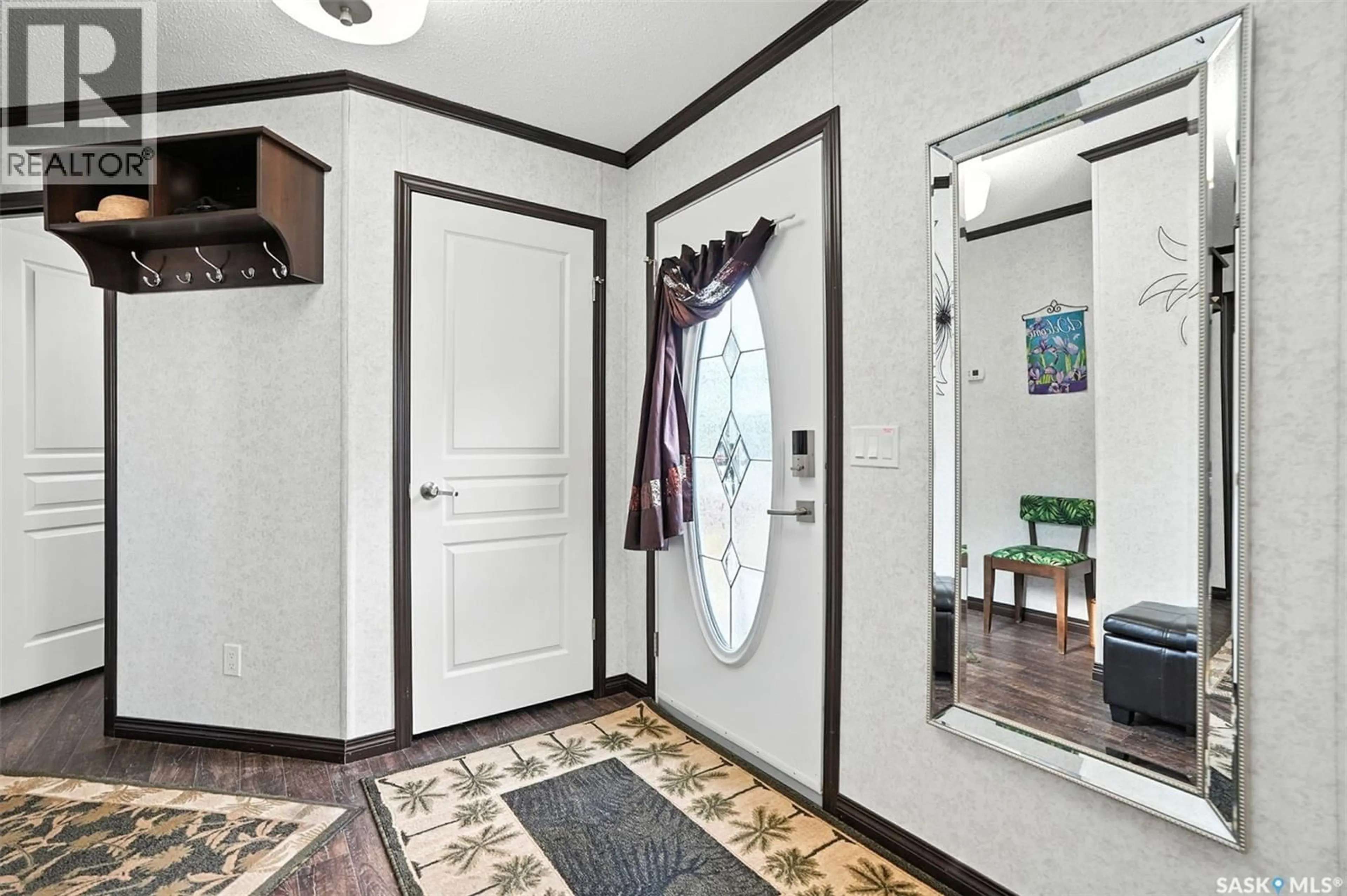 Indoor entryway for 34 TRILAND TRAILER COURT, Lanigan Saskatchewan S0K2M0