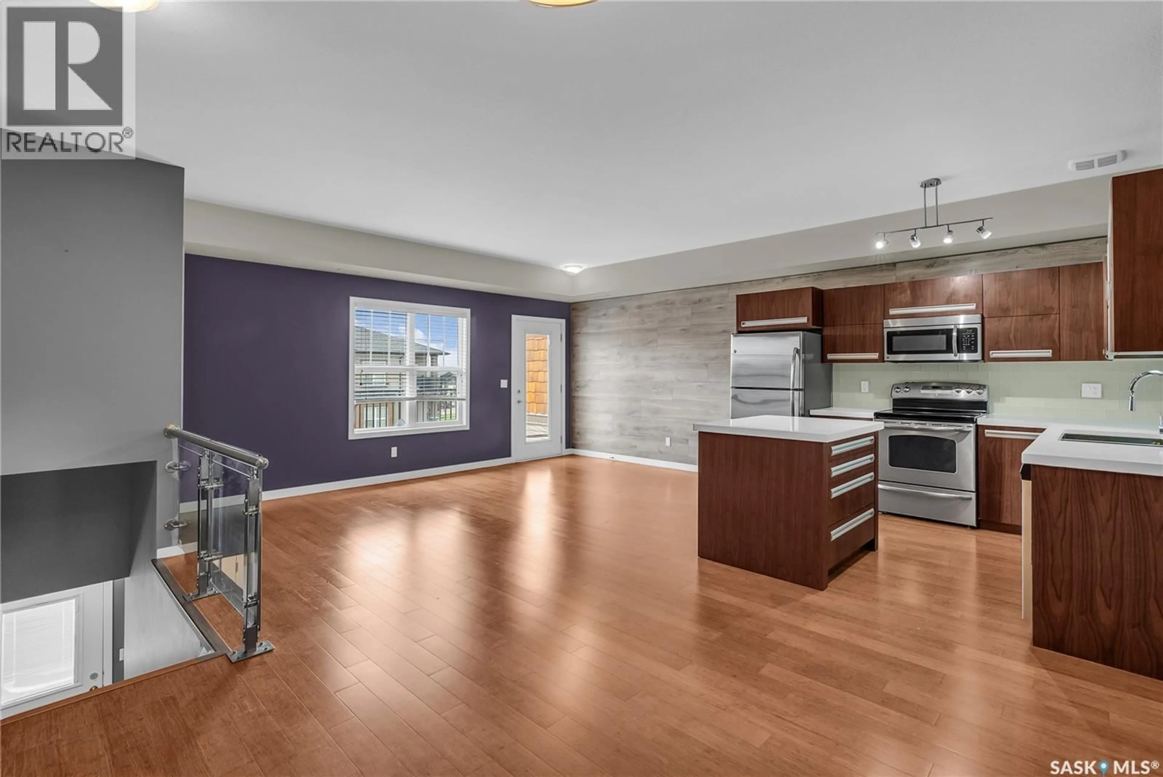 Open concept kitchen, unknown for 1015 - 2508 PATRICK CRESCENT, Saskatoon Saskatchewan S7W0M1