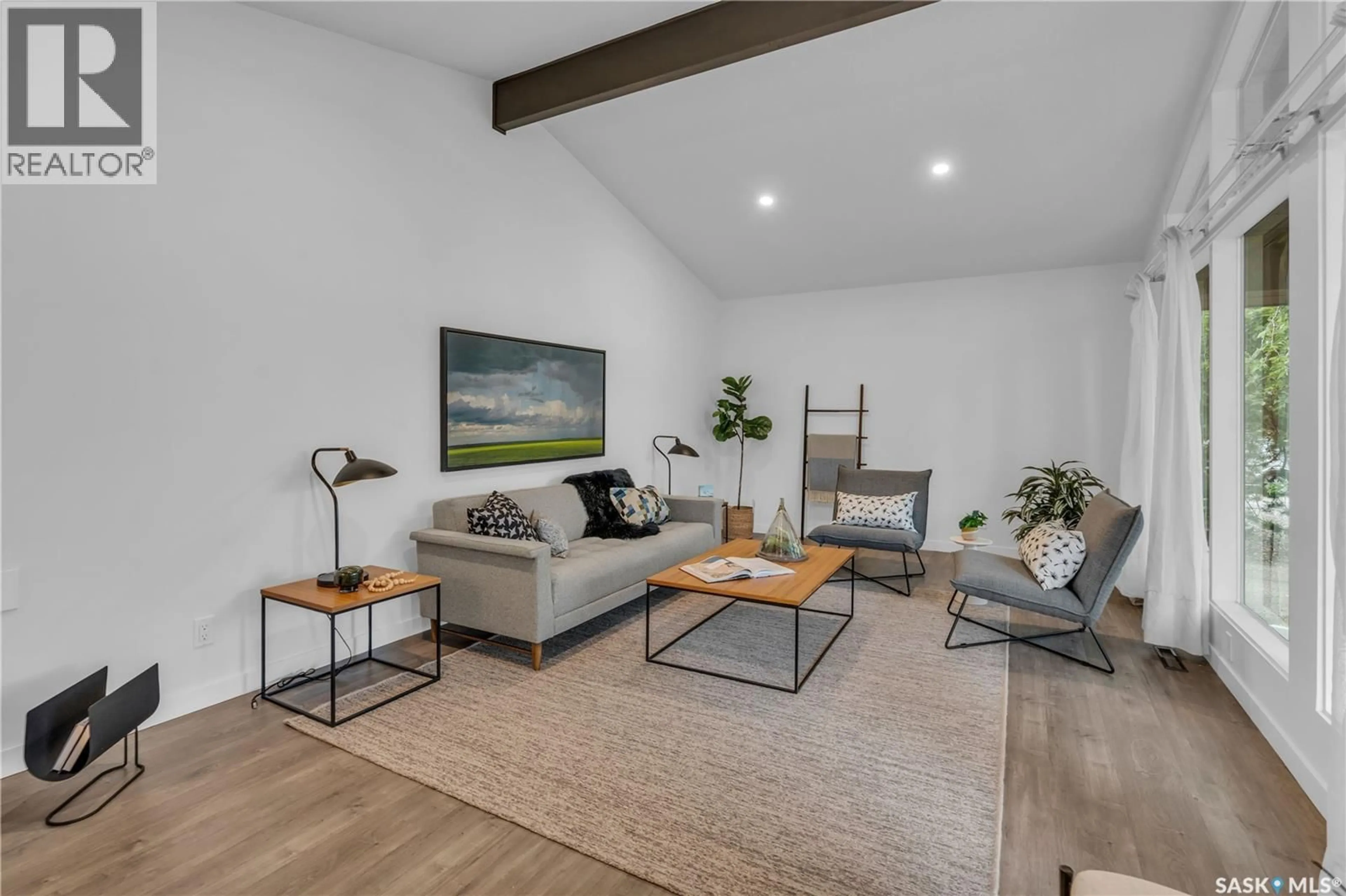 Living room with furniture, unknown for 10 MACDONALD CRESCENT, Saskatoon Saskatchewan S7H3G6