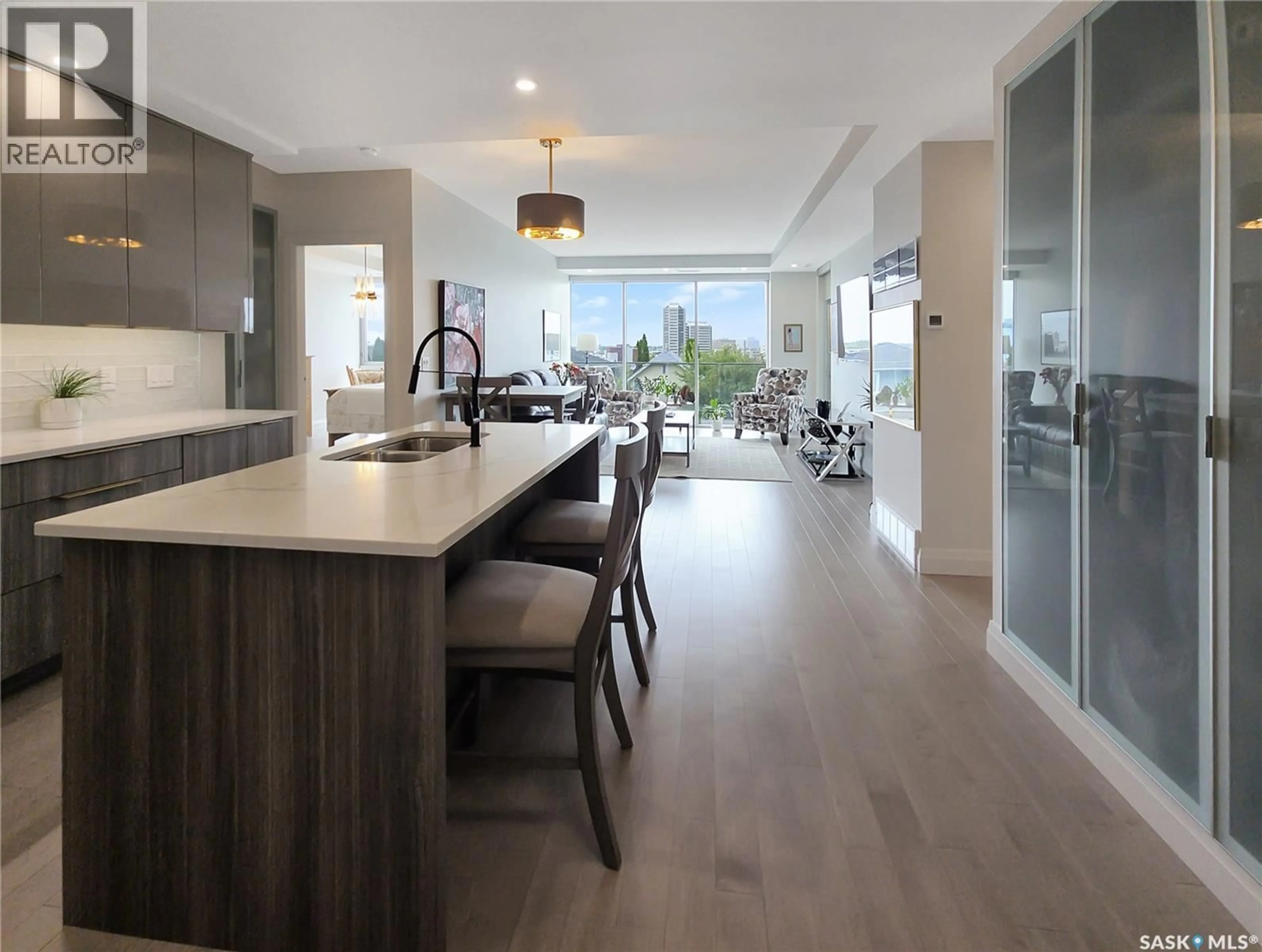 Open concept kitchen, unknown for 307 - 637 UNIVERSITY DRIVE, Saskatoon Saskatchewan S7N0H8