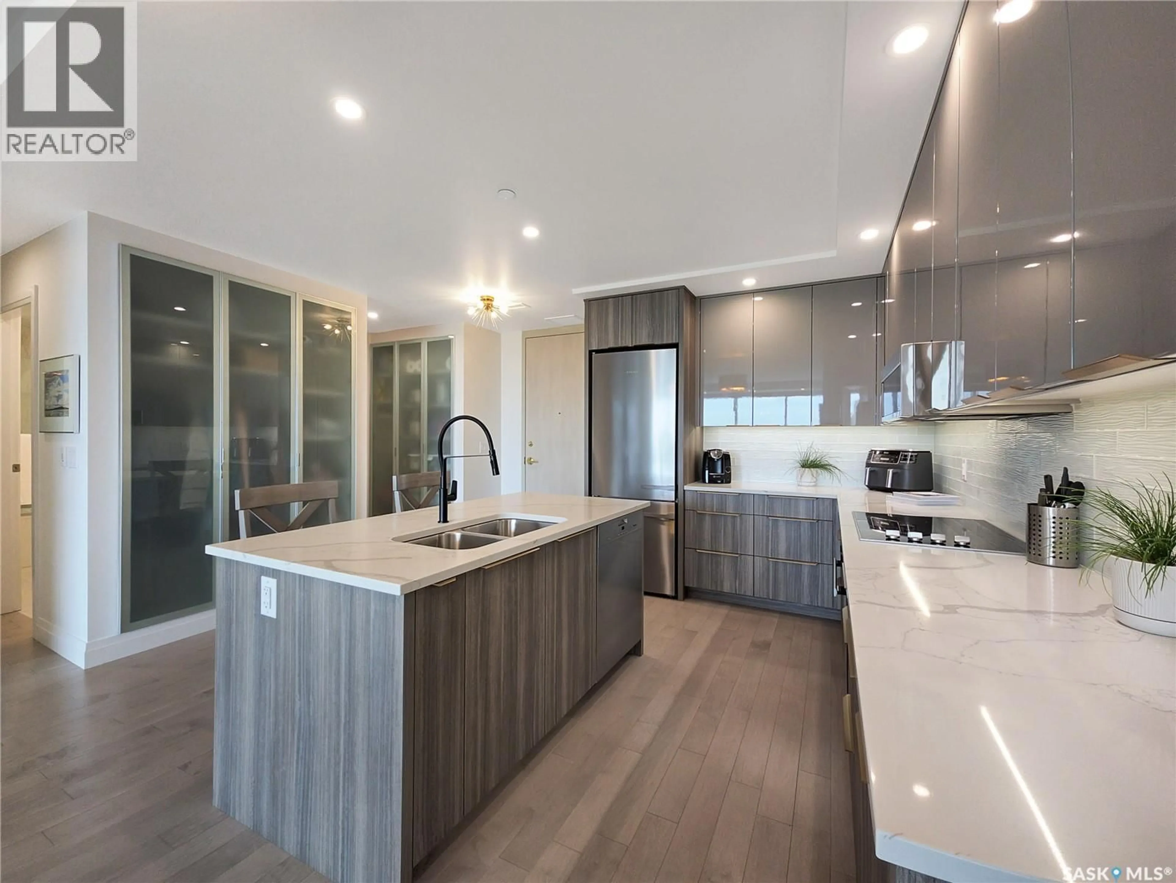 Open concept kitchen, unknown for 307 - 637 UNIVERSITY DRIVE, Saskatoon Saskatchewan S7N0H8