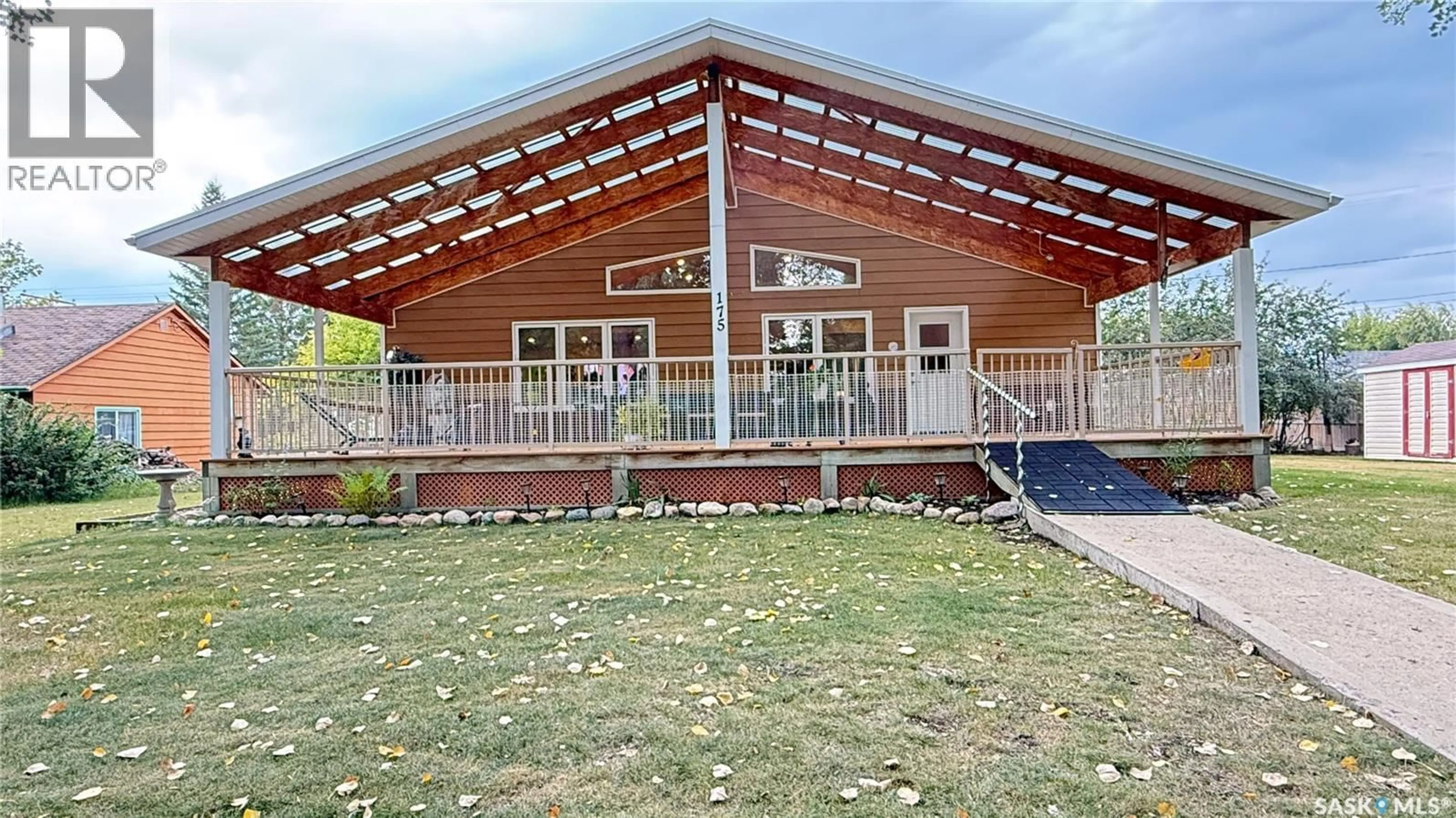Patio, building for 175 1ST STREET, Meota Saskatchewan S0M1X0