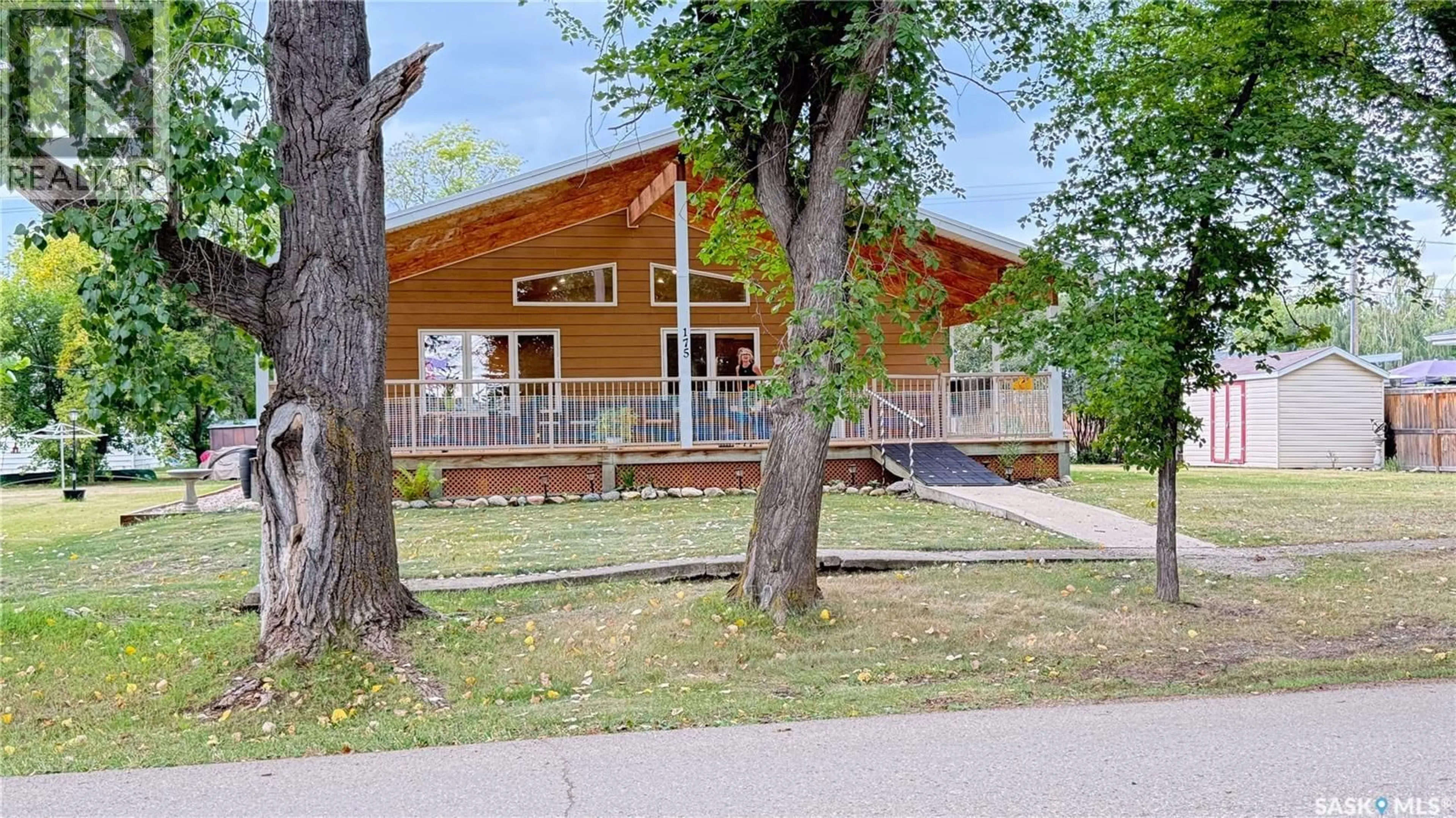Patio, street for 175 1ST STREET, Meota Saskatchewan S0M1X0