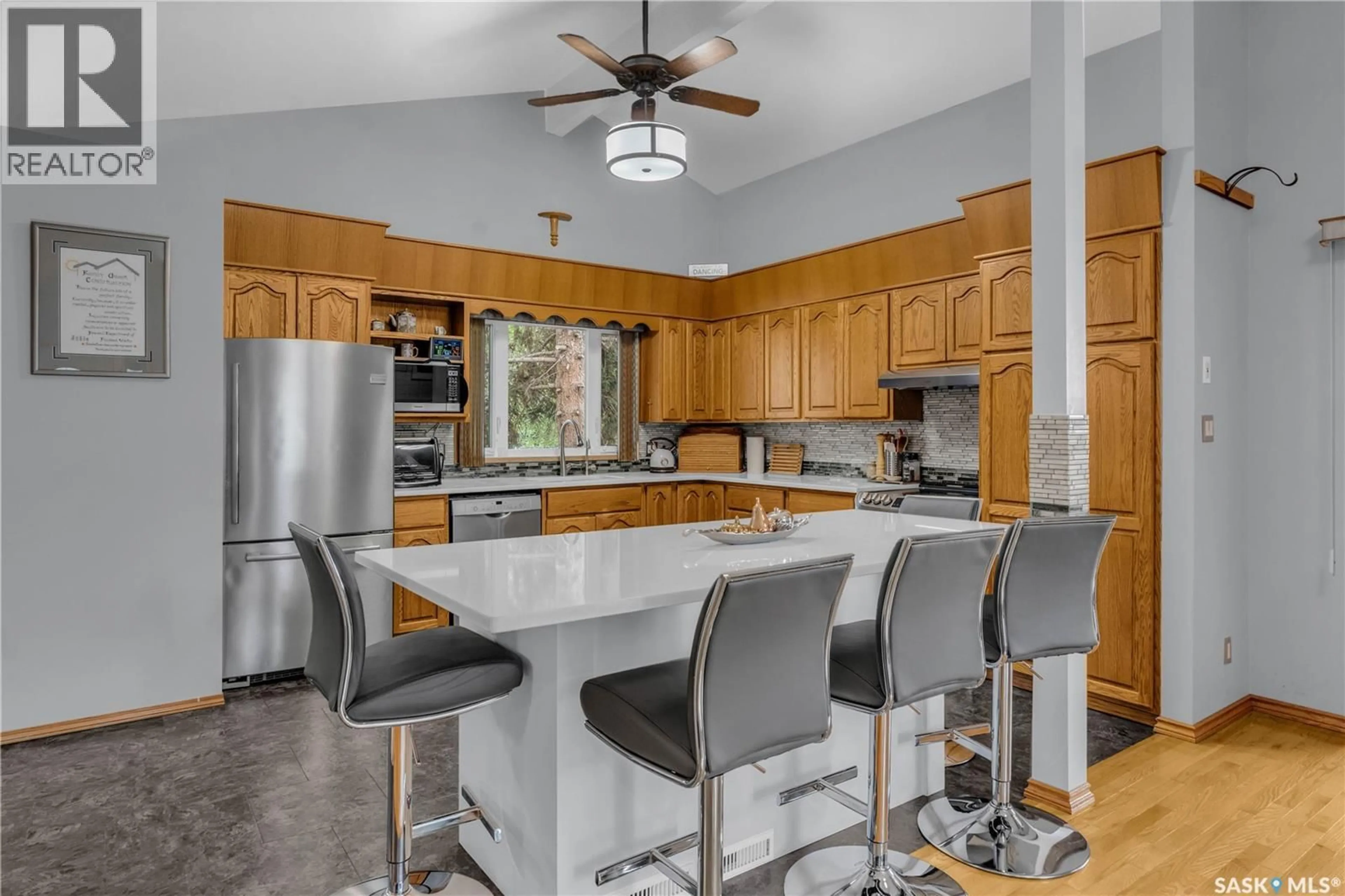 Open concept kitchen, ceramic/tile floor for 16 MASSEY ROAD, Regina Saskatchewan S4S4M7