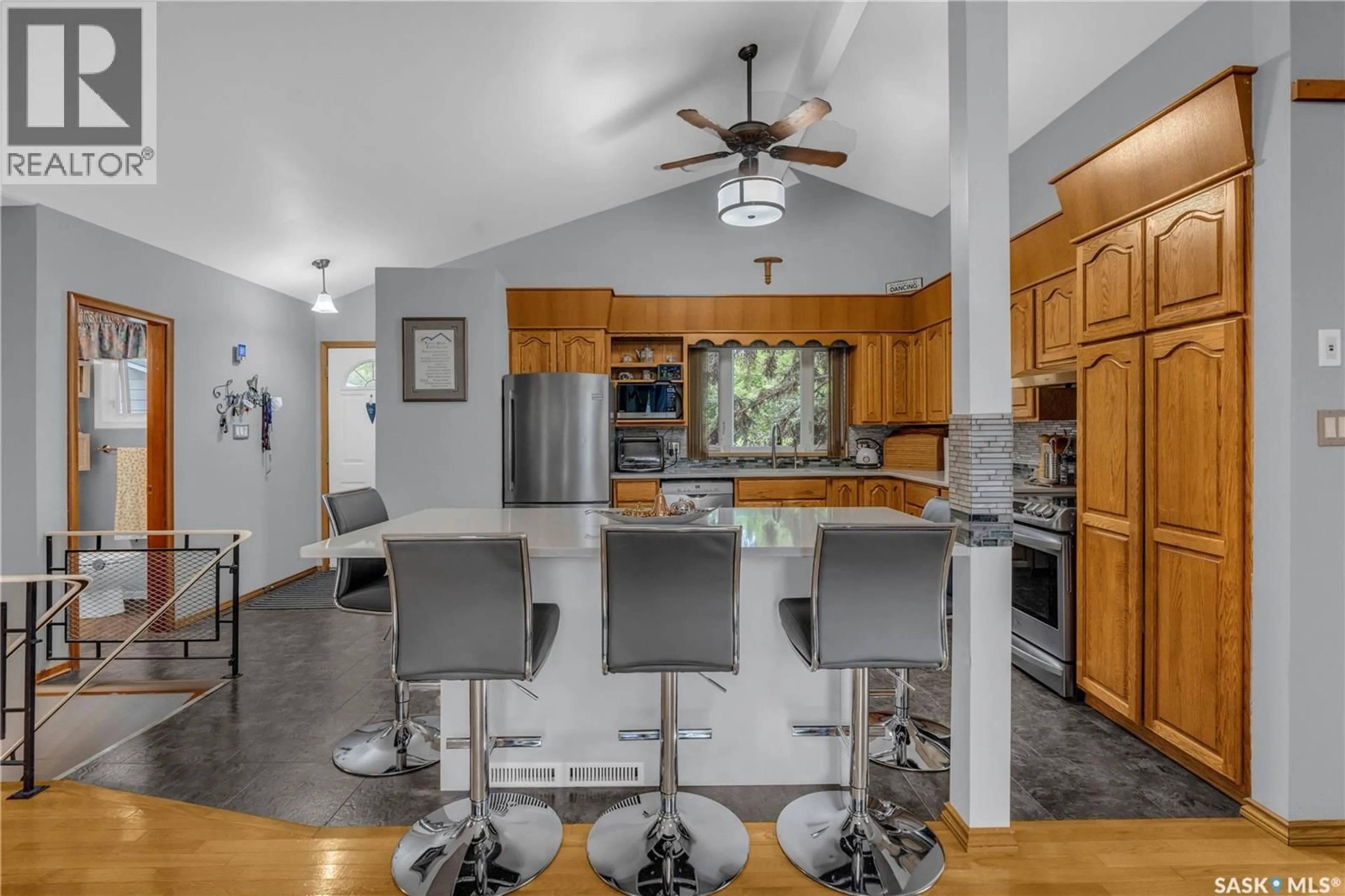 Open concept kitchen, ceramic/tile floor for 16 MASSEY ROAD, Regina Saskatchewan S4S4M7