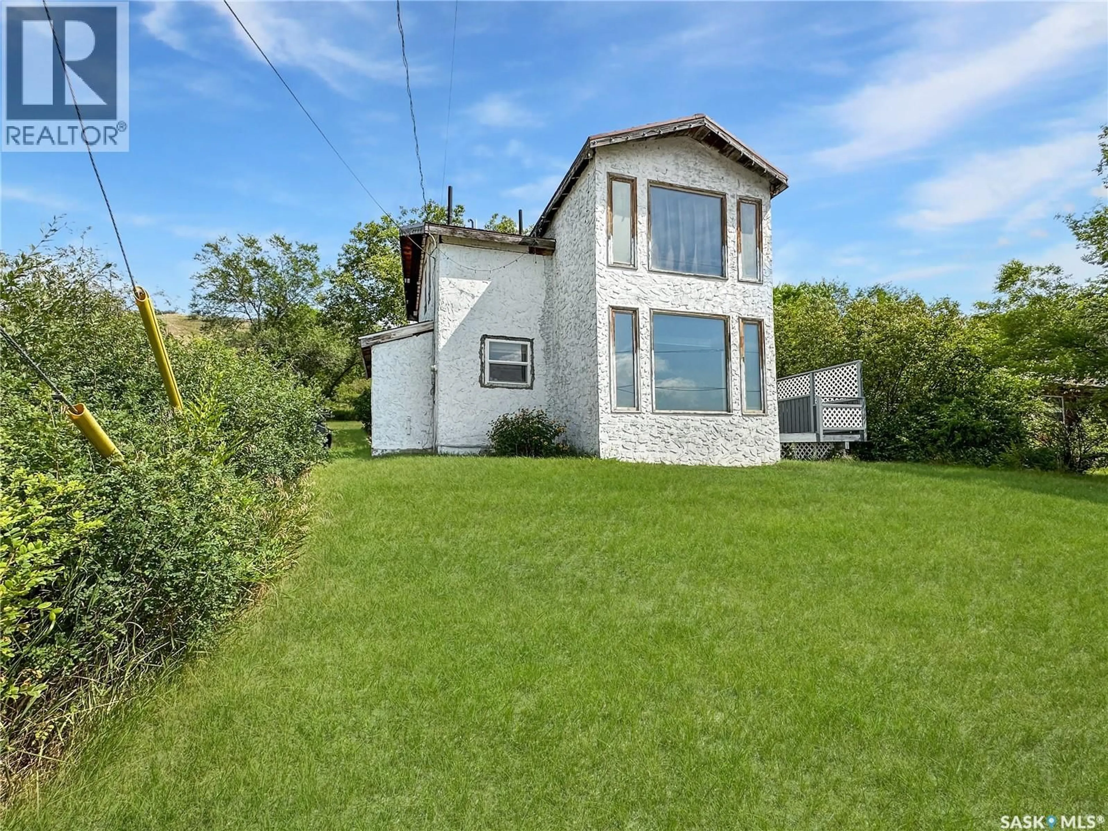 A pic from outside/outdoor area/front of a property/back of a property/a pic from drone, building for 118 ELLISBORO TRAIL, Lebret Saskatchewan S0G2Y0