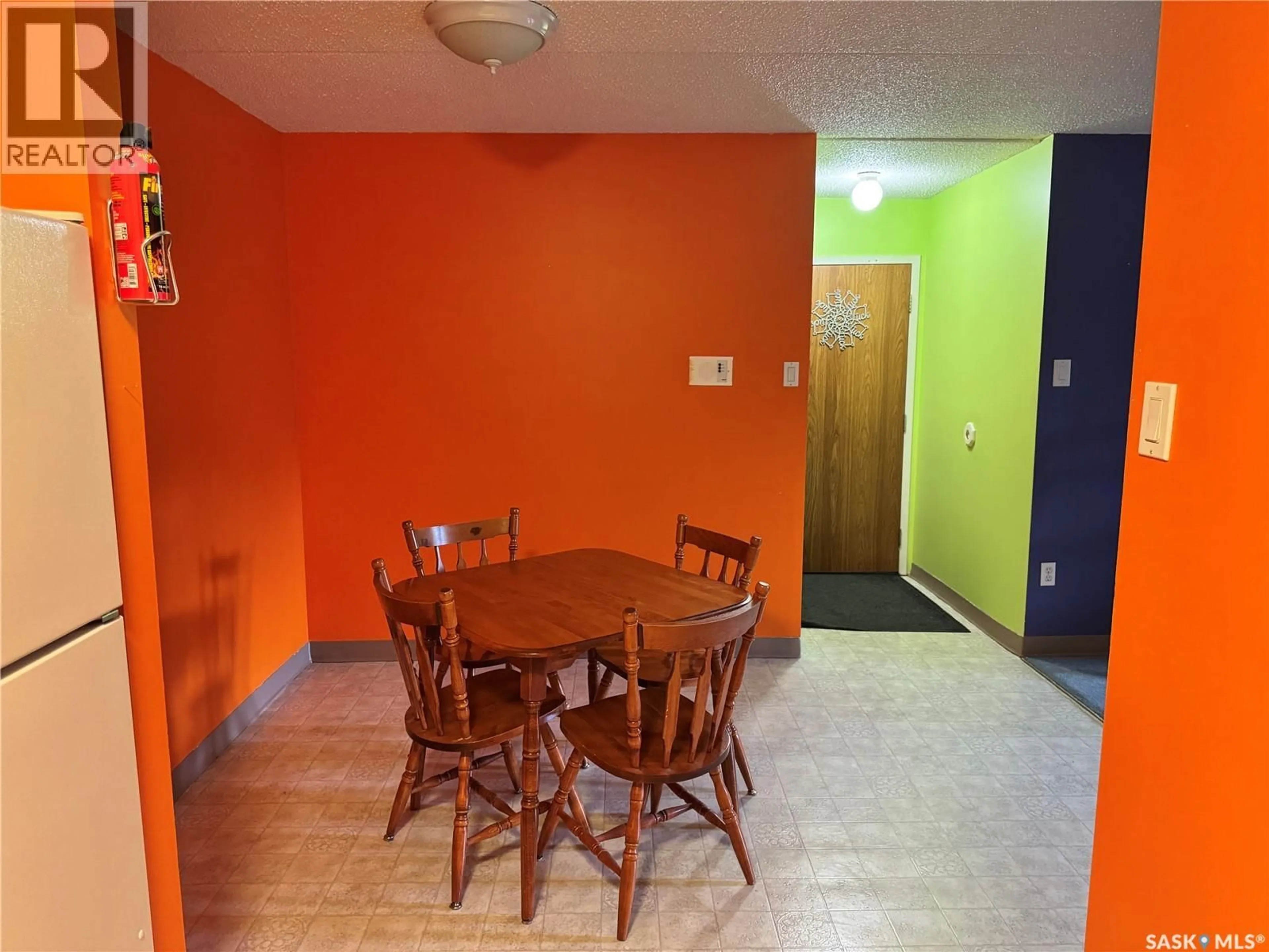 Dining room, unknown for 204 - 463 PENDYGRASSE ROAD, Saskatoon Saskatchewan S7M5H3