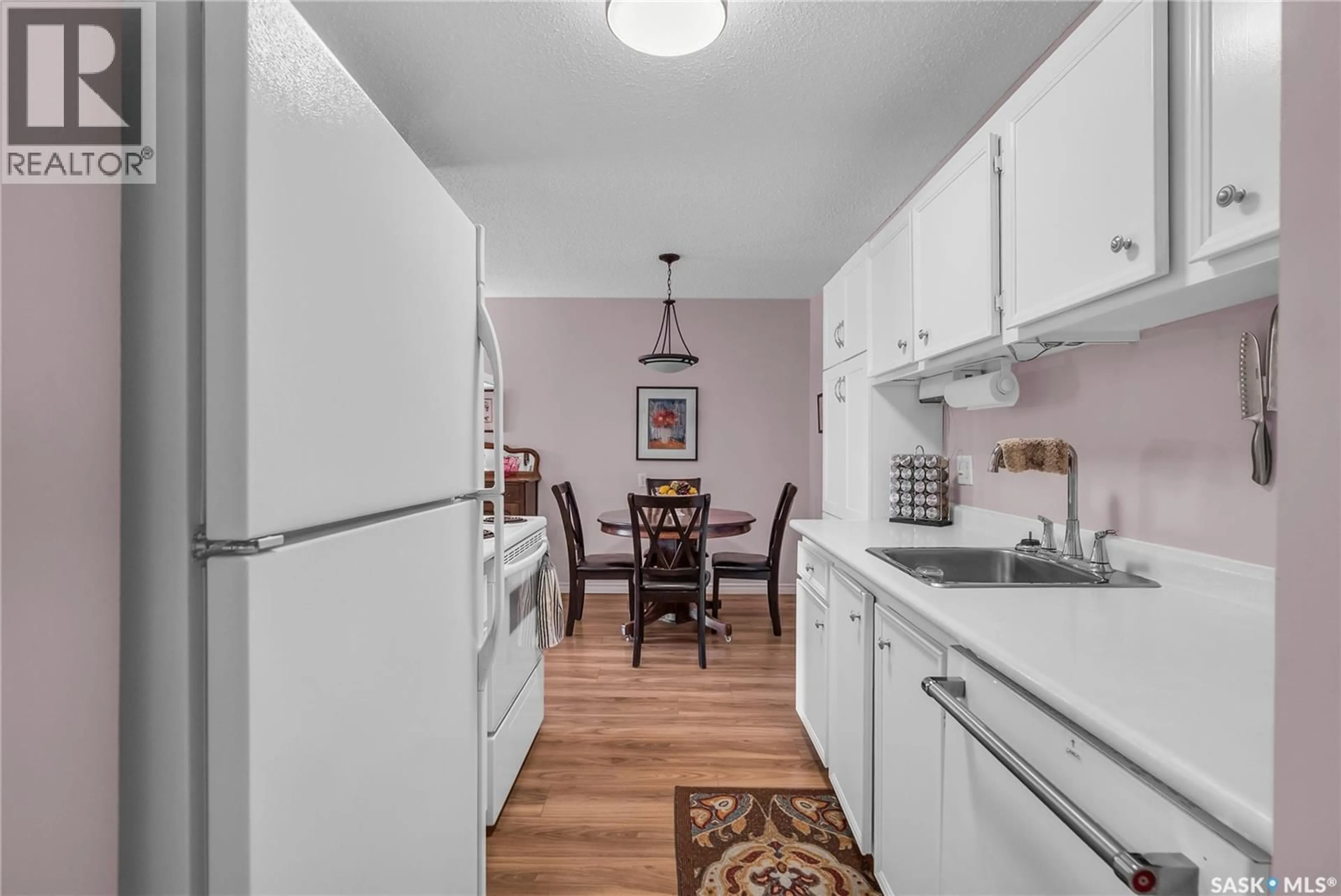 Standard kitchen, unknown for 207C - 106 TAIT PLACE, Saskatoon Saskatchewan S7H5L8