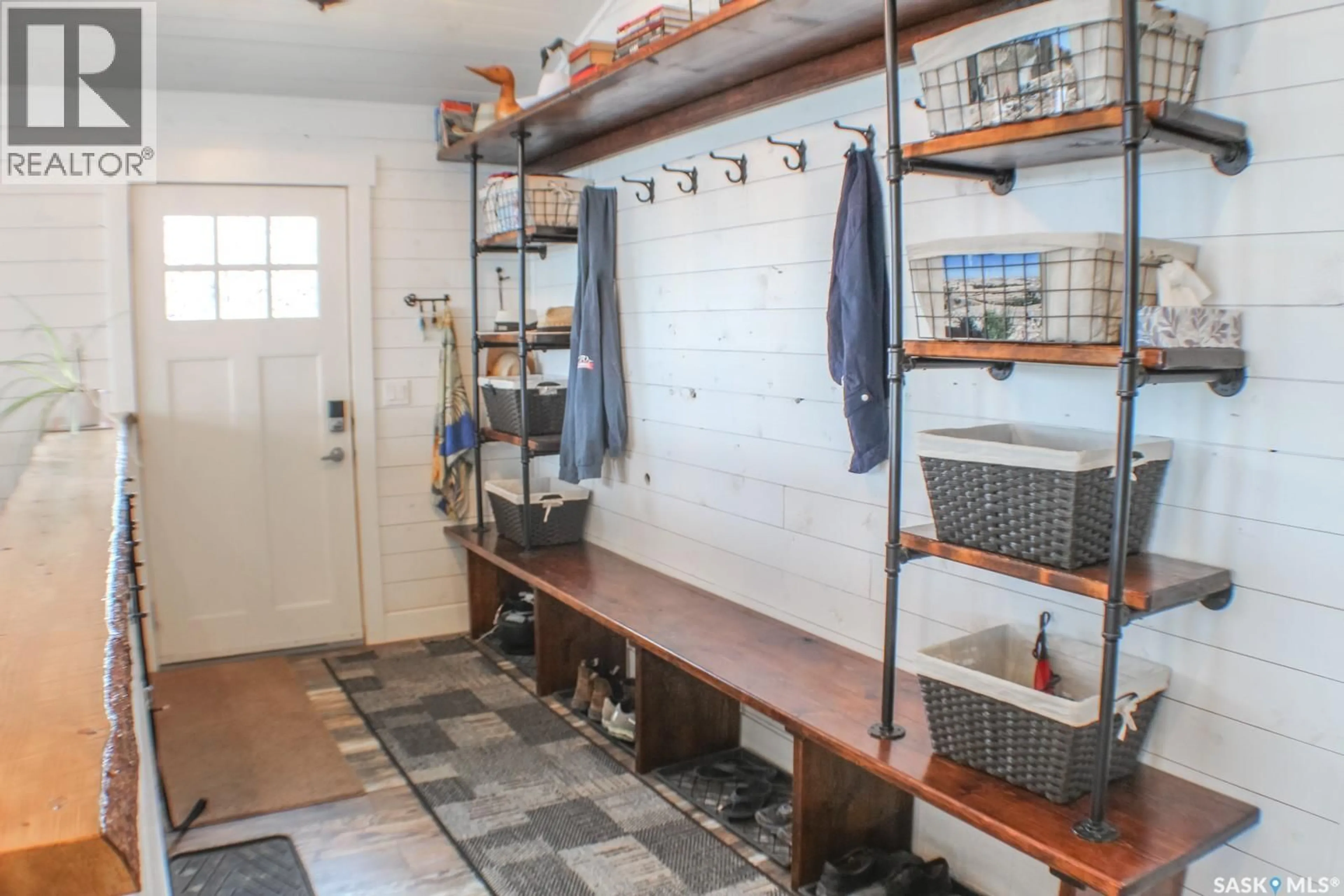 Indoor entryway for 648 WILLOW POINT WAY, Lake Lenore Rm No. 399 Saskatchewan S0K3V0