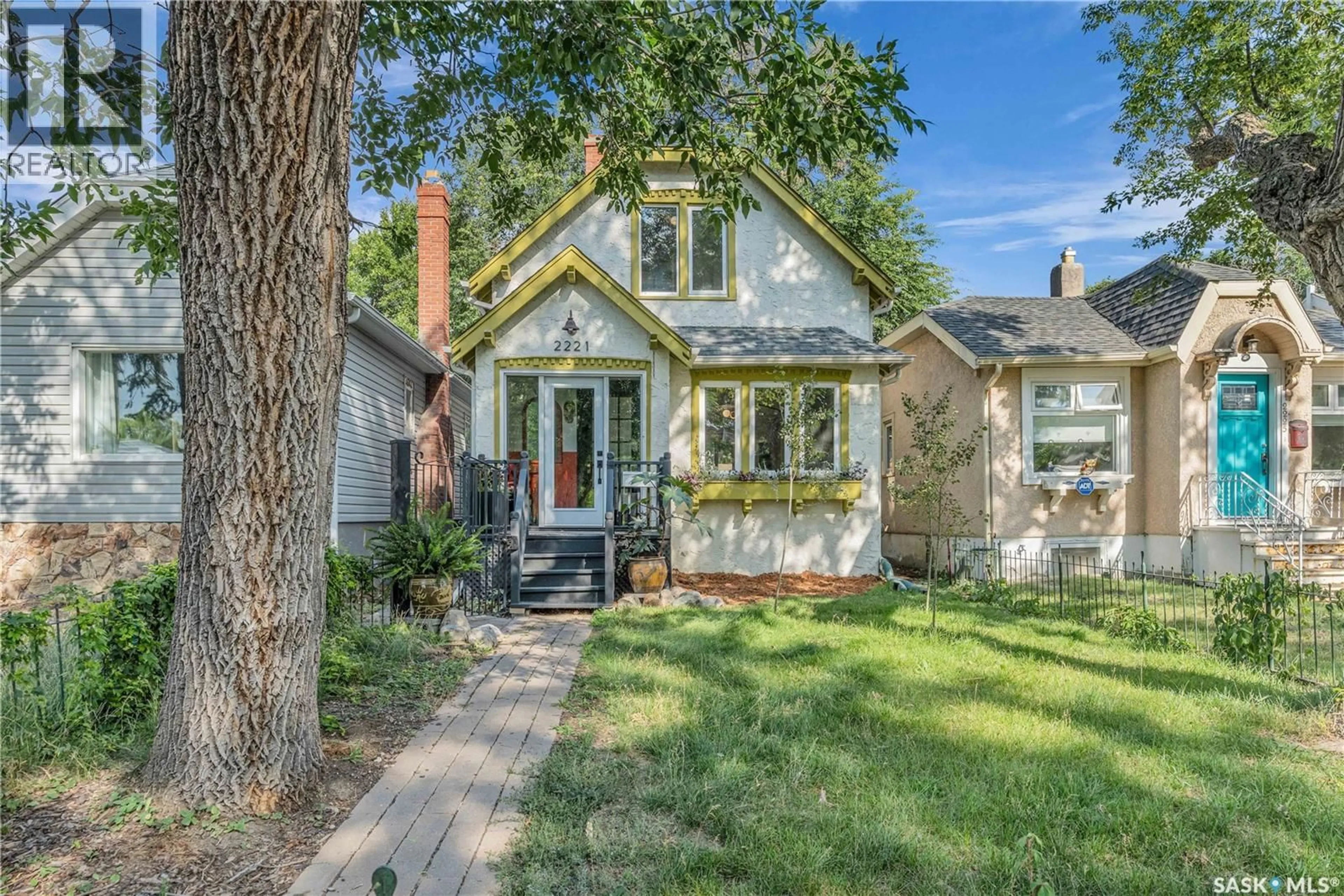 Home with brick exterior material, street for 2221 PRINCESS STREET, Regina Saskatchewan S4T3Z9