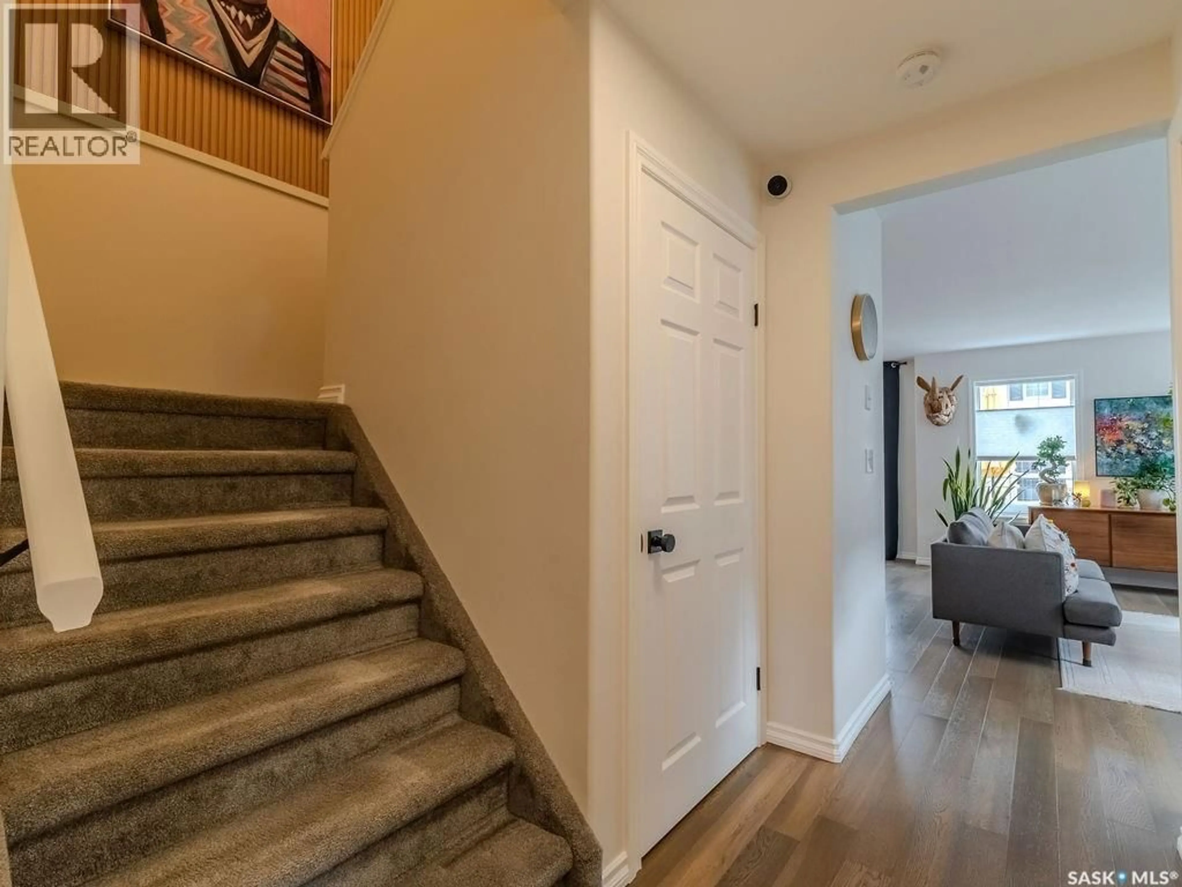 Indoor entryway for 118 - 11 PAWLYCHENKO LANE, Saskatoon Saskatchewan S7V1J9