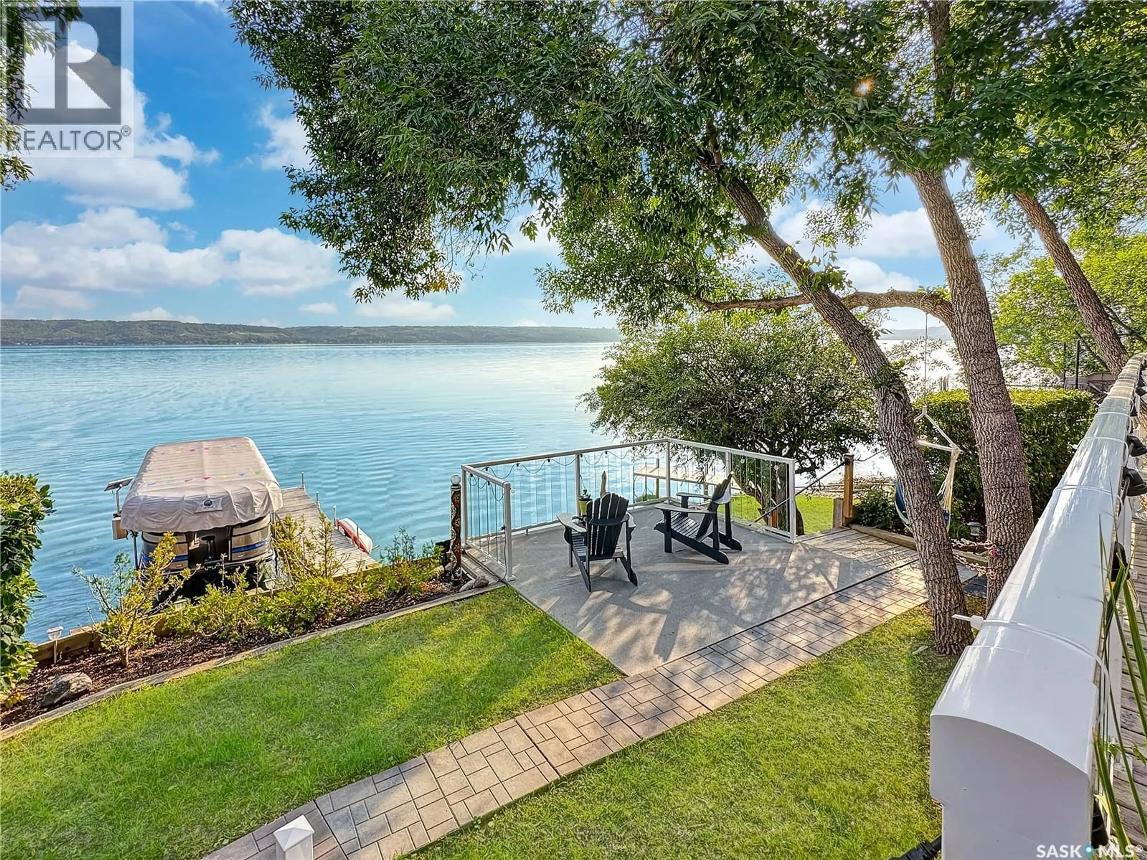 A pic from outside/outdoor area/front of a property/back of a property/a pic from drone, water/lake/river/ocean view for 936 FORT SAN ROAD, Fort San Saskatchewan S0G1S0
