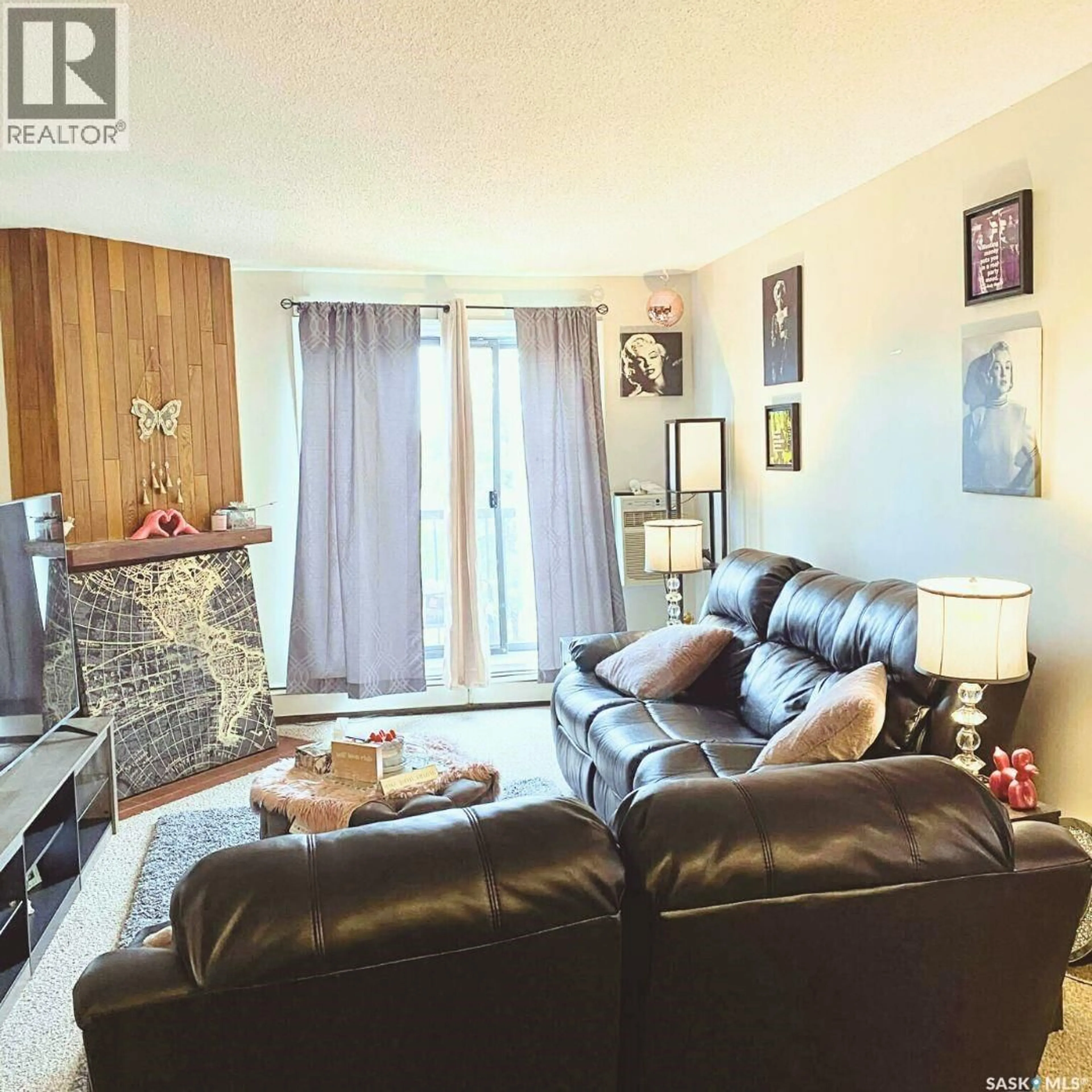 Living room with furniture, unknown for 802 - 407D KINGSMERE BOULEVARD, Saskatoon Saskatchewan S7J4B7