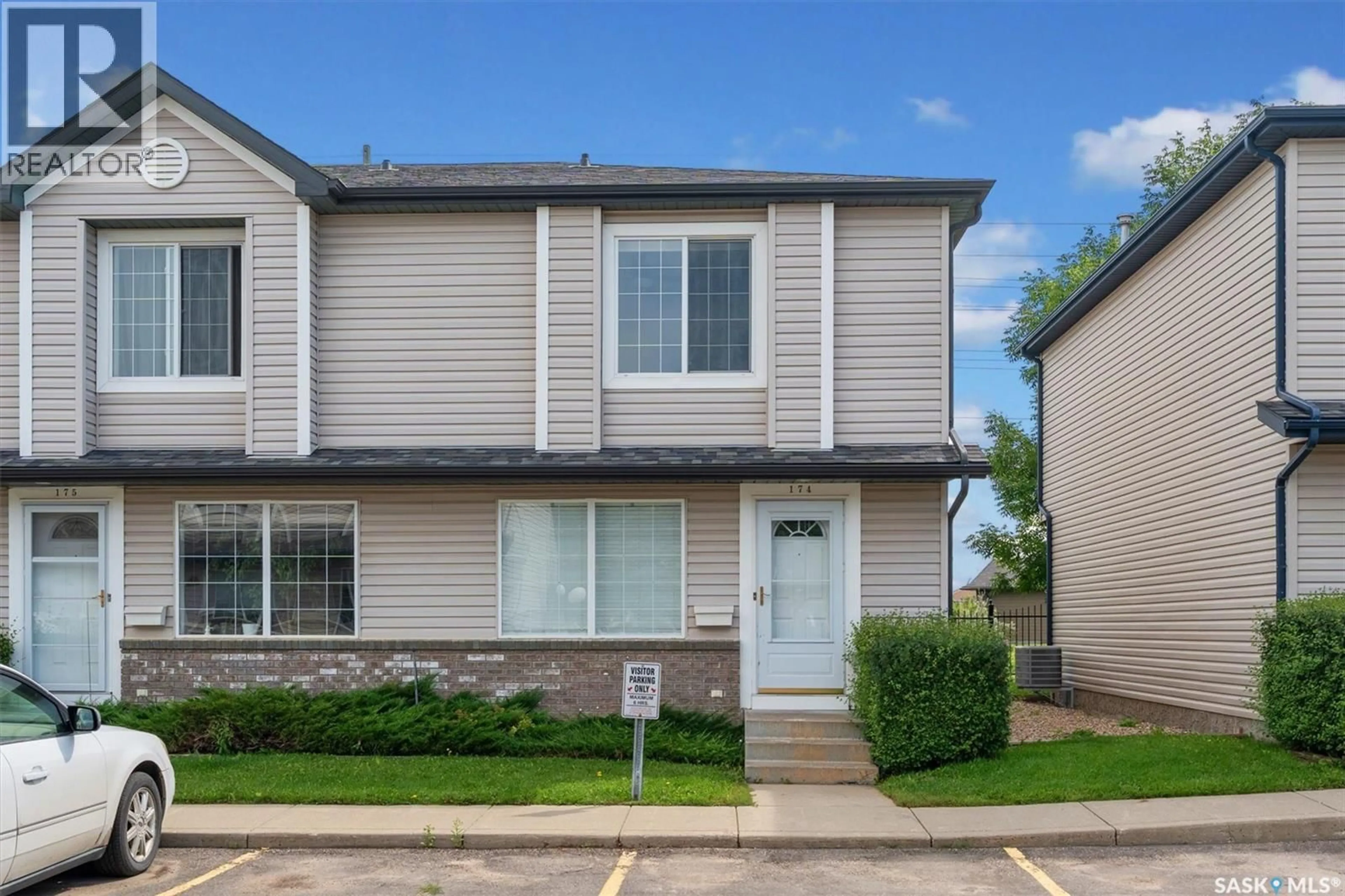Home with vinyl exterior material, street for 670 - 174 KENDERDINE ROAD, Saskatoon Saskatchewan S7N4W5