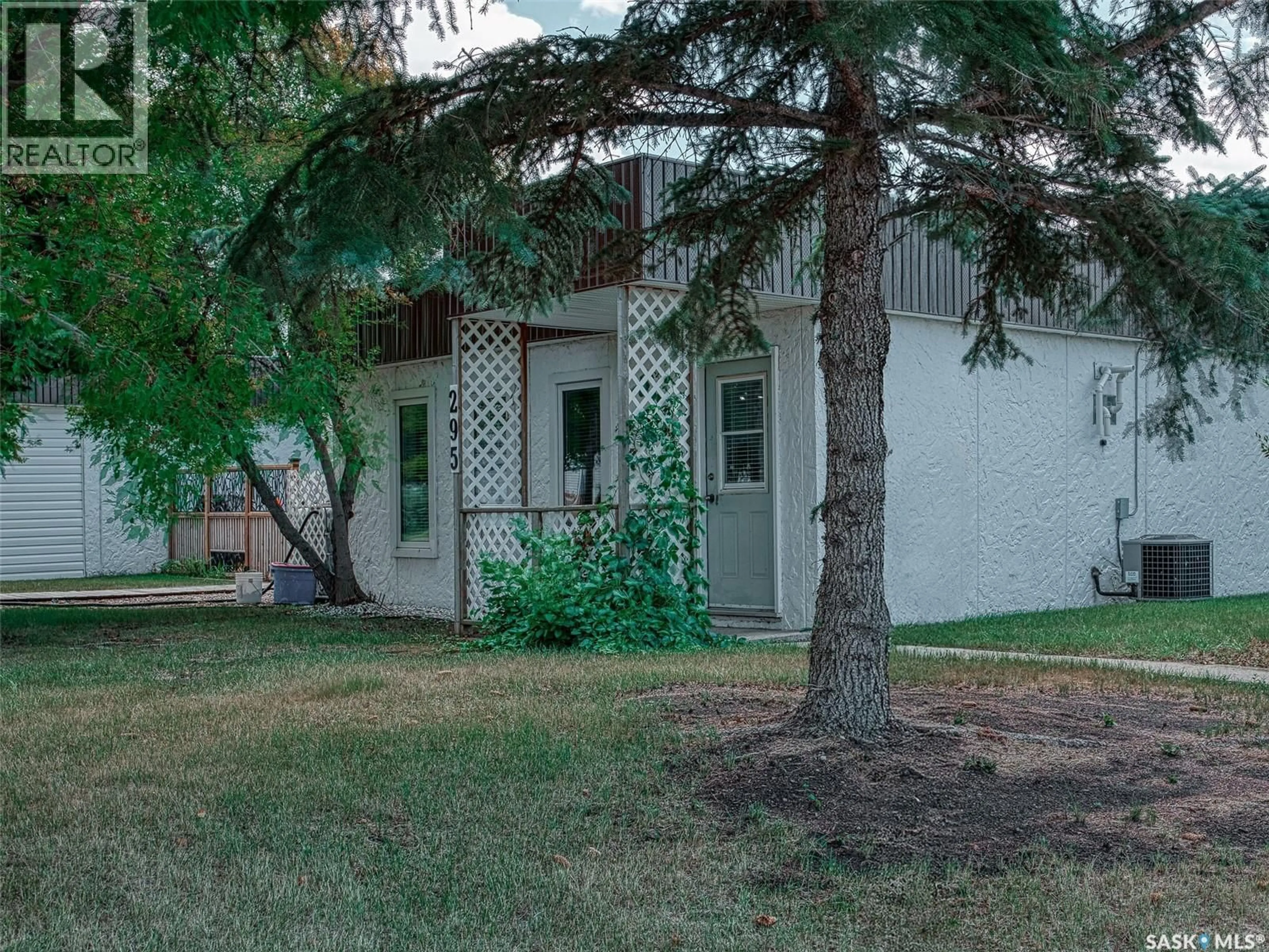 Unknown for 295 12TH AVENUE, Melville Saskatchewan S0A2P0