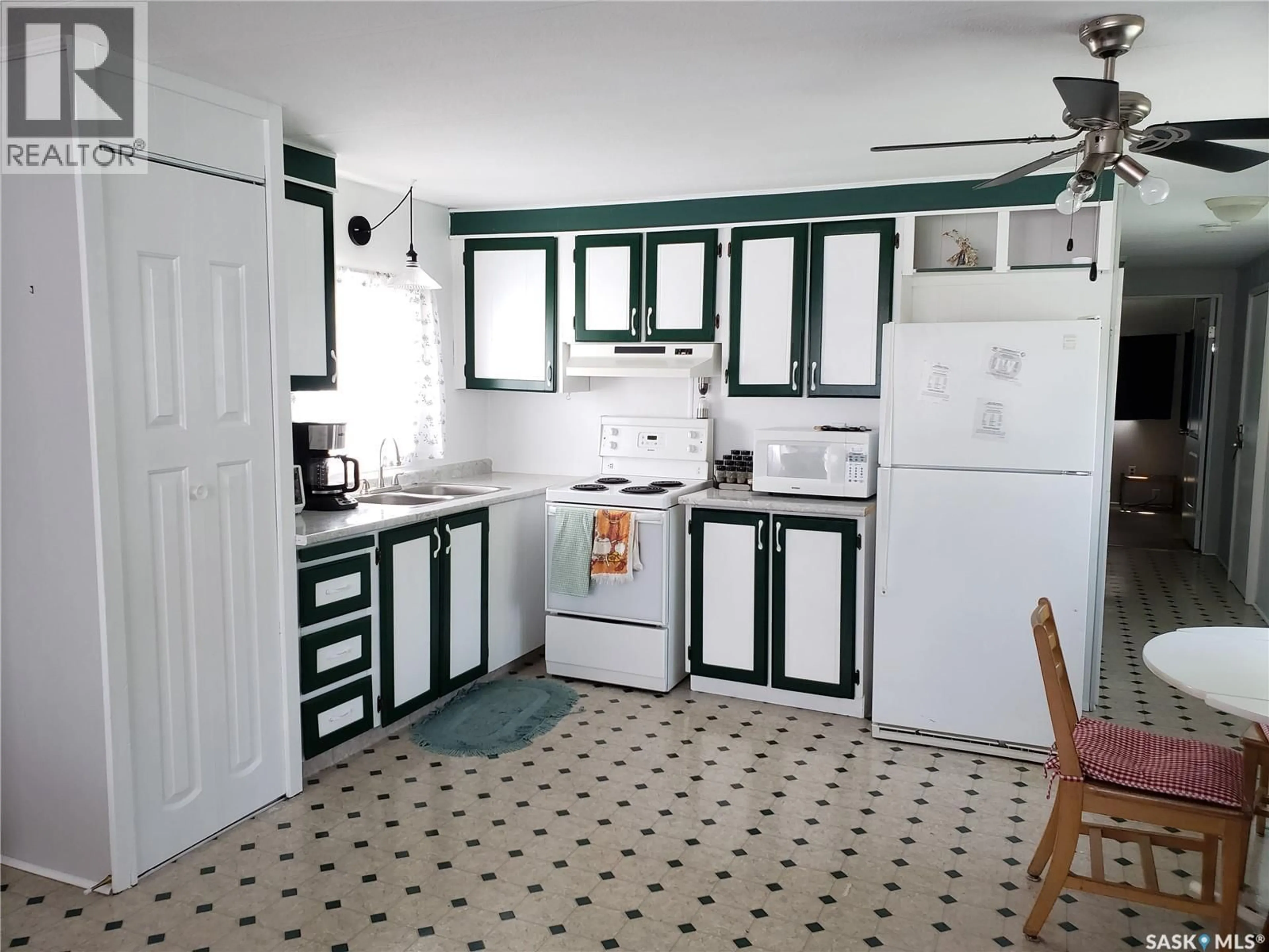 Standard kitchen, ceramic/tile floor for 341 30TH STREET, Battleford Saskatchewan S0M0E0