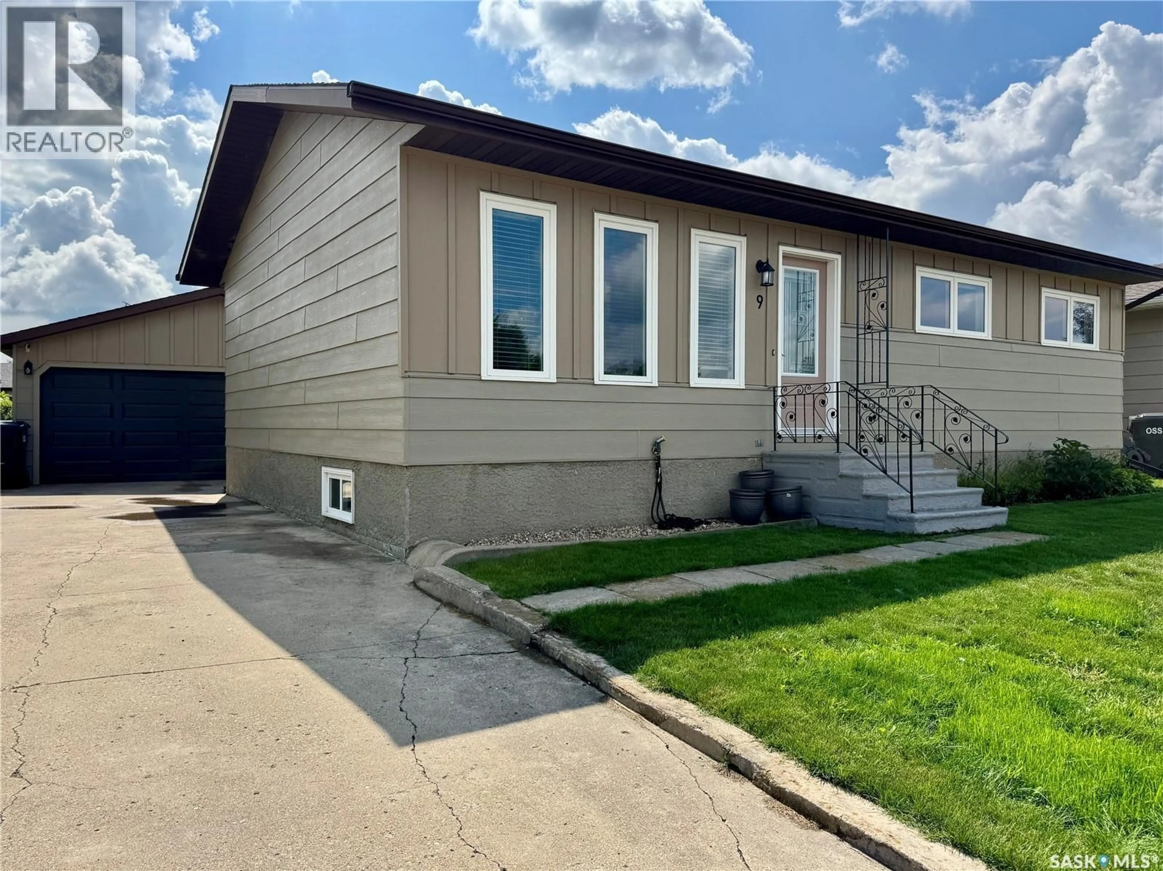 Home with vinyl exterior material, street for 9 BULL CRESCENT, Yorkton Saskatchewan S3N3Y5
