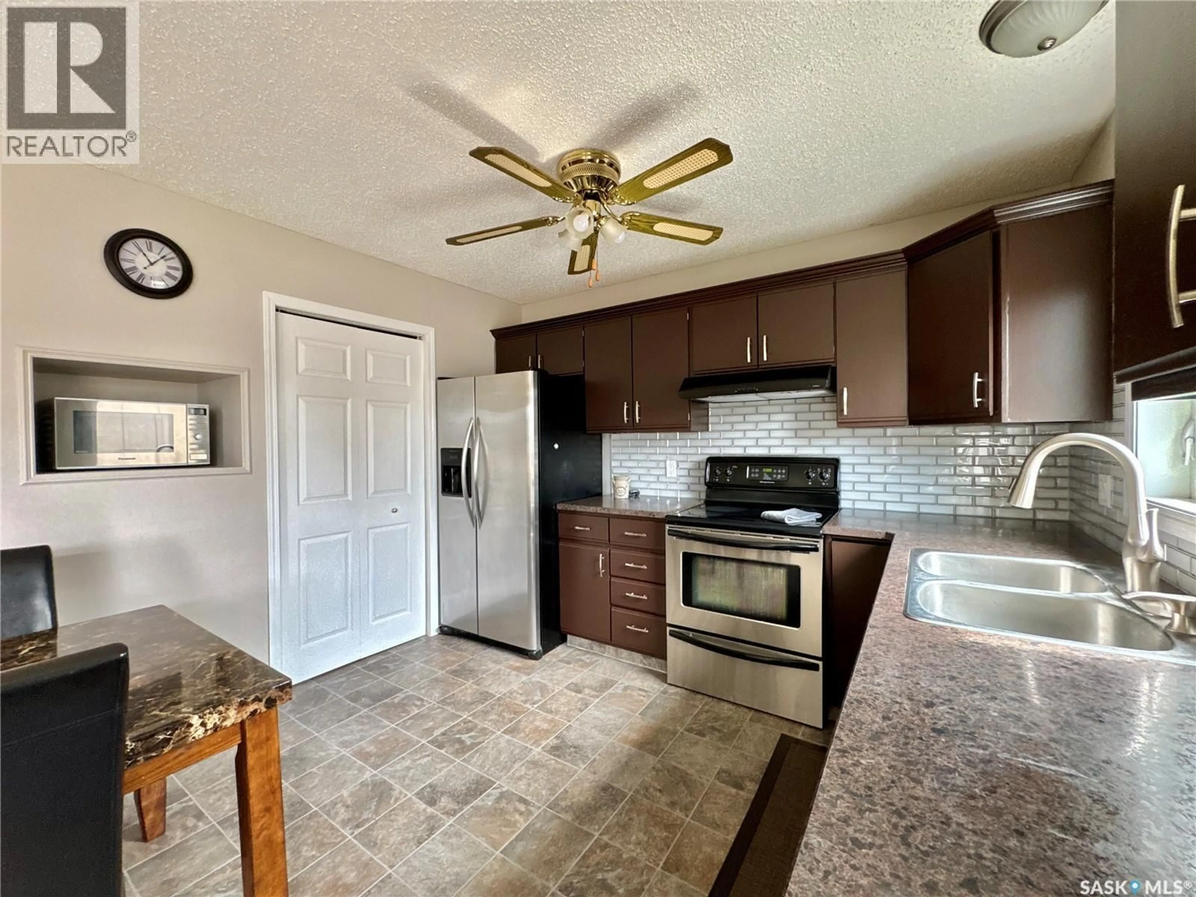 Standard kitchen, ceramic/tile floor for 9 BULL CRESCENT, Yorkton Saskatchewan S3N3Y5