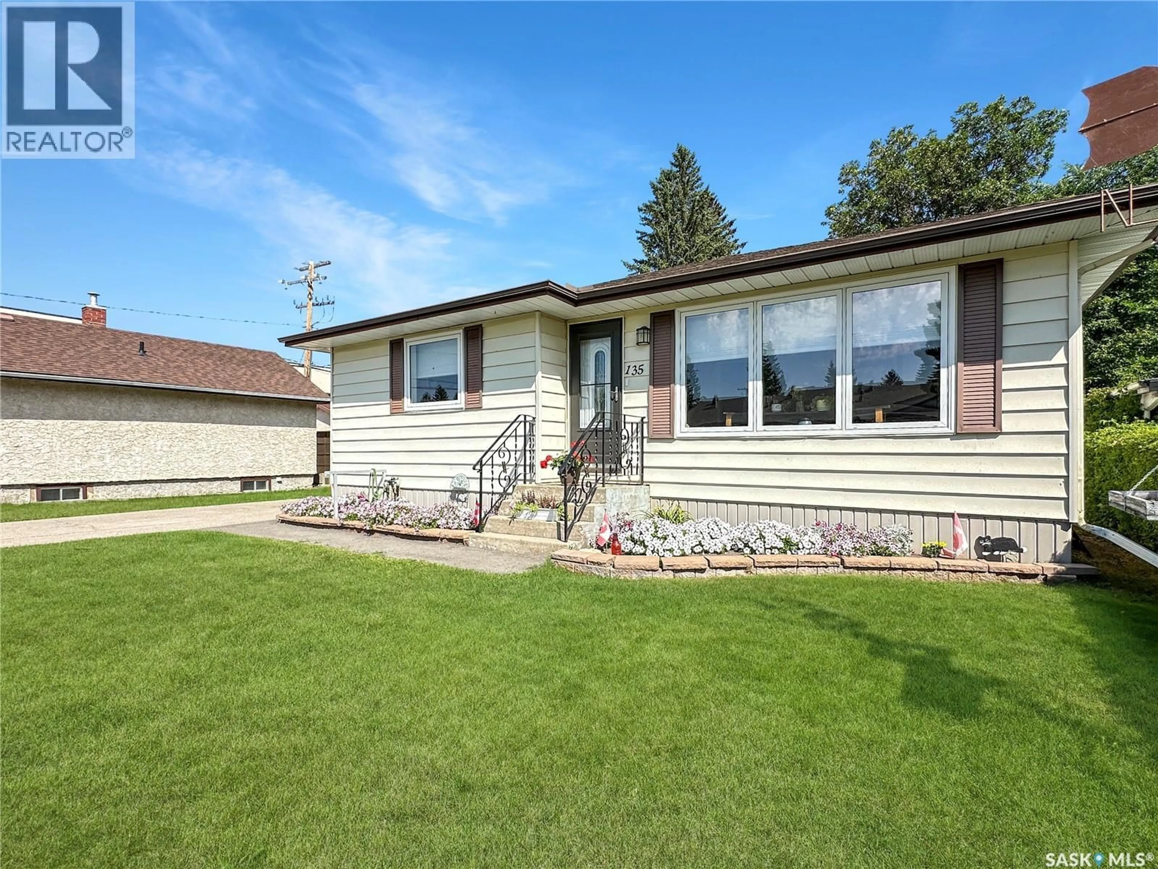 Home with vinyl exterior material, street for 135 HUDSON AVENUE, Fort Qu'Appelle Saskatchewan S0G1S0
