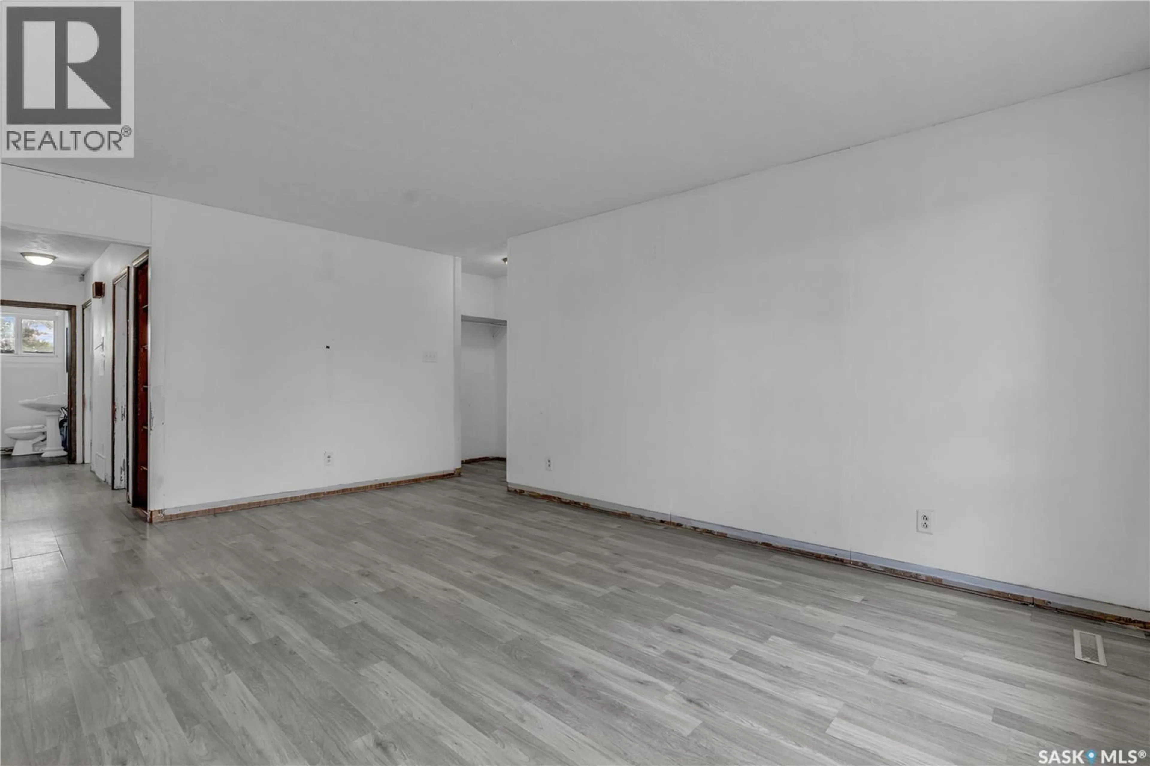 A pic of a room for 2071 CONNAUGHT STREET, Regina Saskatchewan S4T4T8