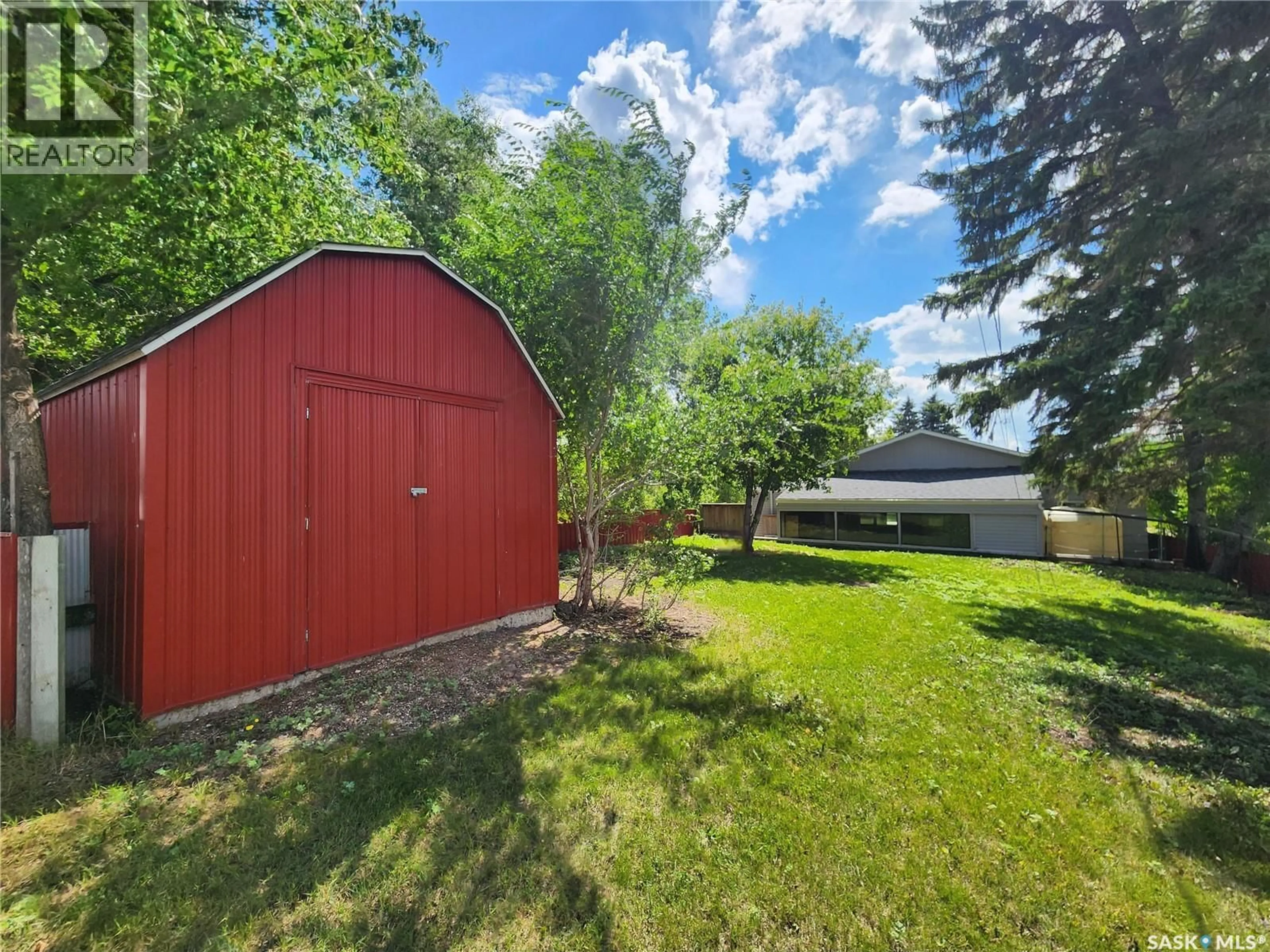 Shed for 356 2ND AVENUE, Melville Saskatchewan S0A2P0