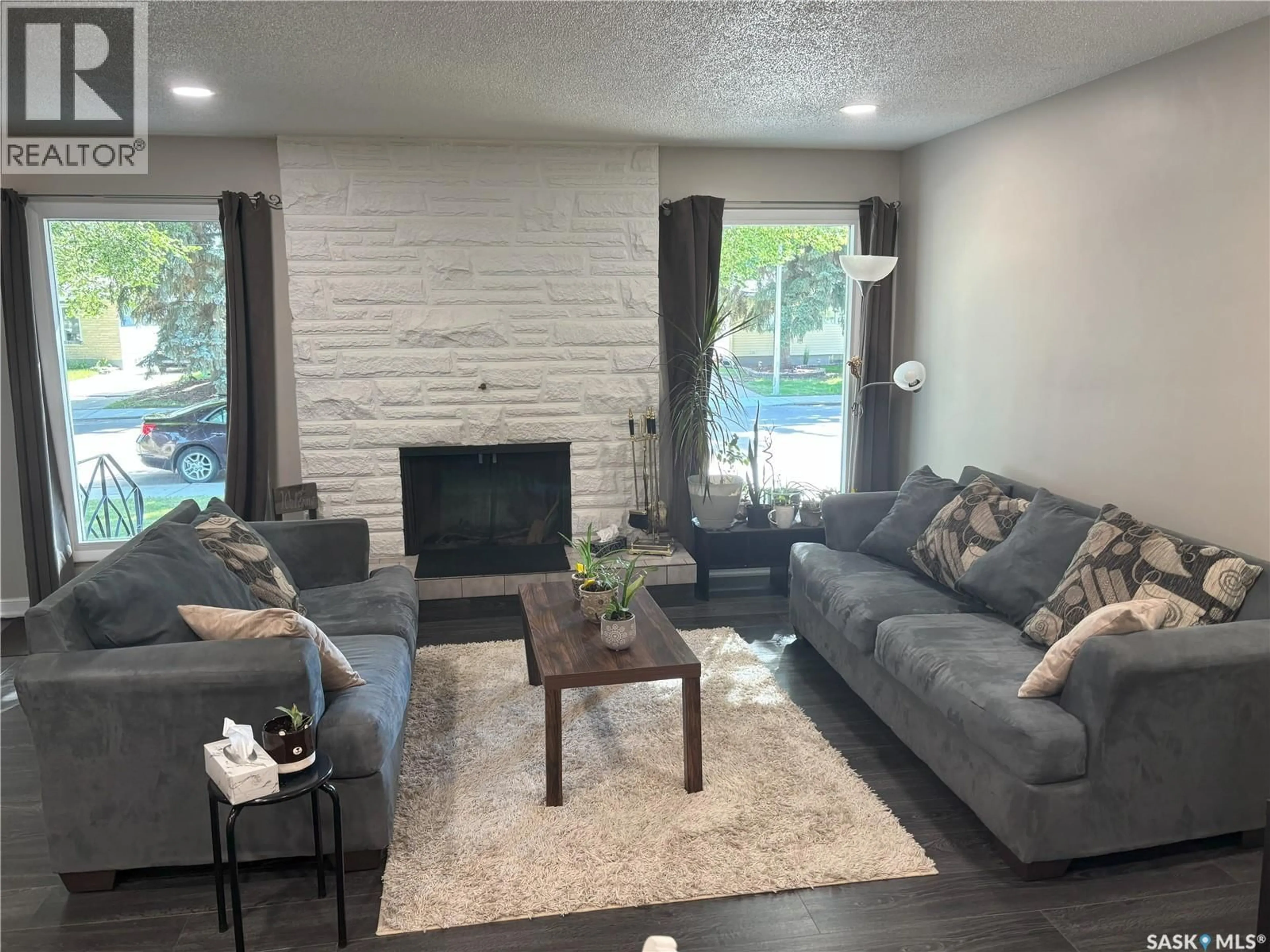 Living room with furniture, unknown for 1626 GROSVENOR AVENUE, Saskatoon Saskatchewan S0G4V0