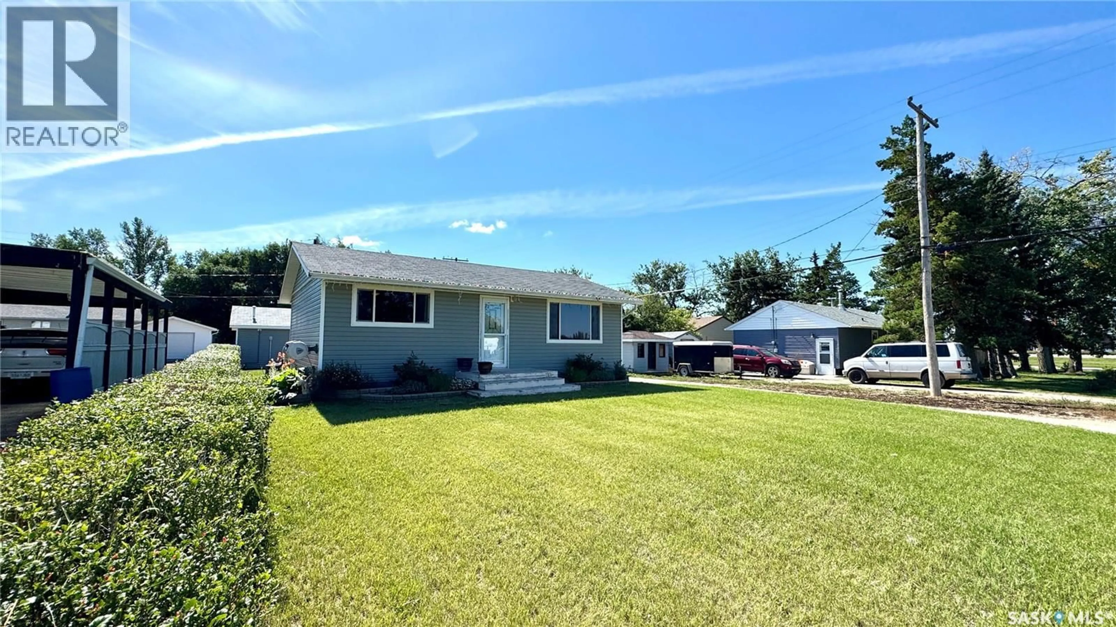 Home with vinyl exterior material, street for 110 STANLEY STREET, Elbow Saskatchewan S0H1J0