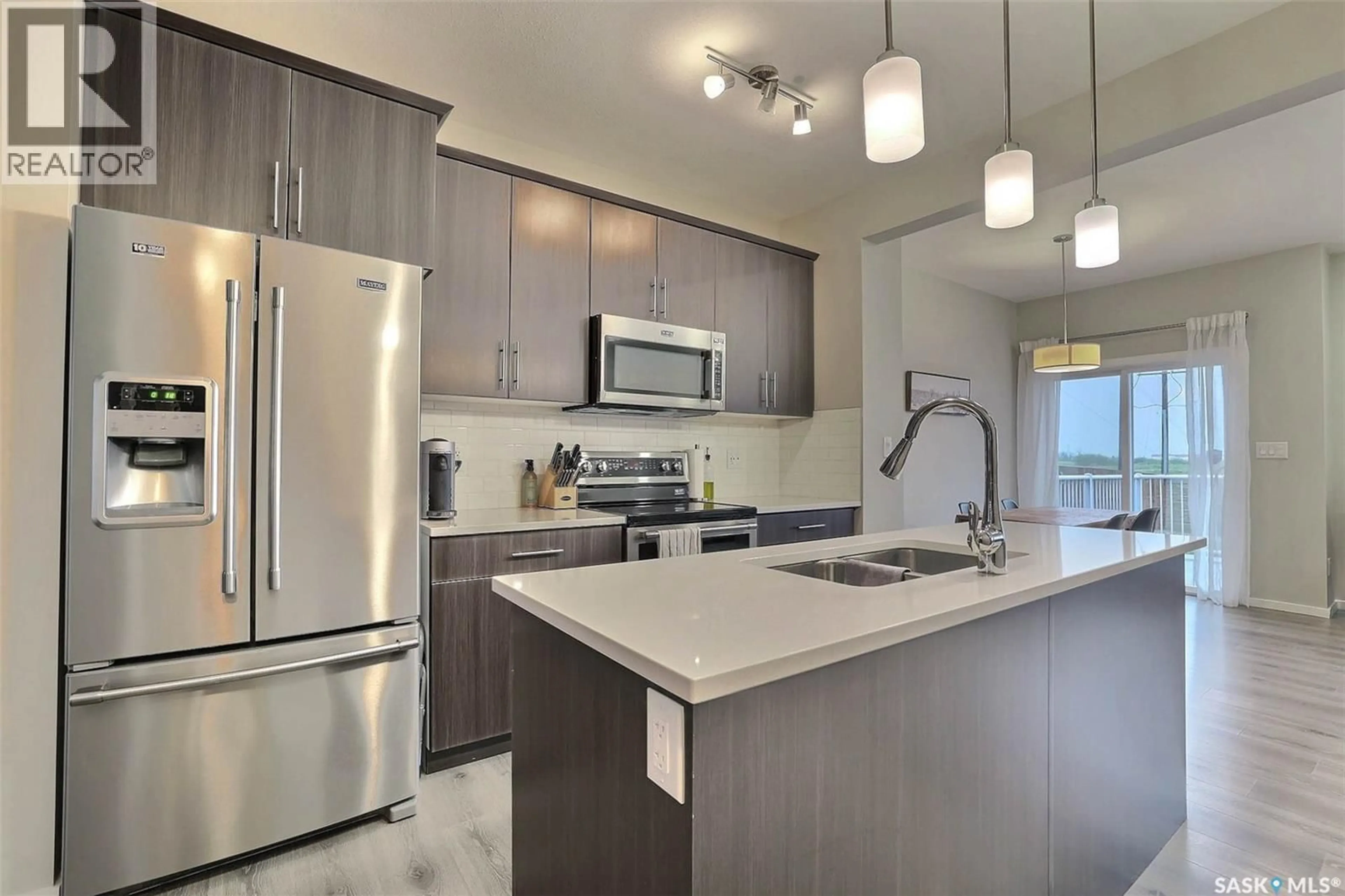 Open concept kitchen, unknown for 3311 GREEN TURTLE ROAD, Regina Saskatchewan S4V3N6