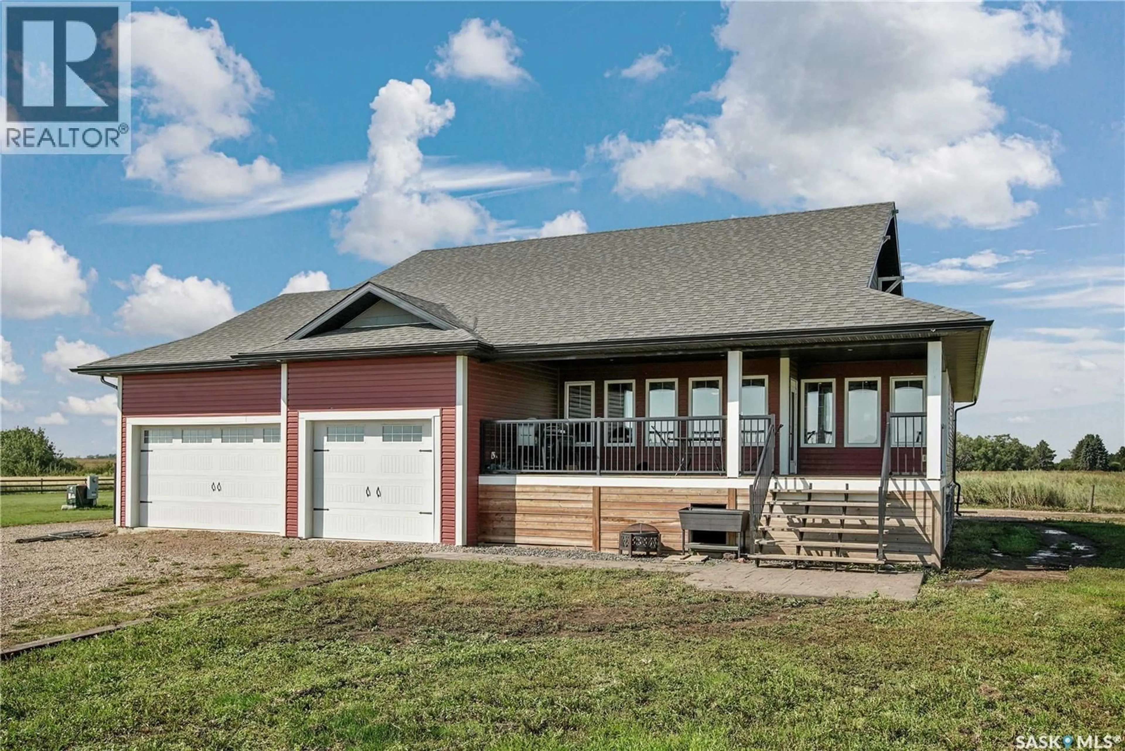 Home with vinyl exterior material, building for STRAND ACREAGE, Rosthern Rm No. 403 Saskatchewan S0K1X0