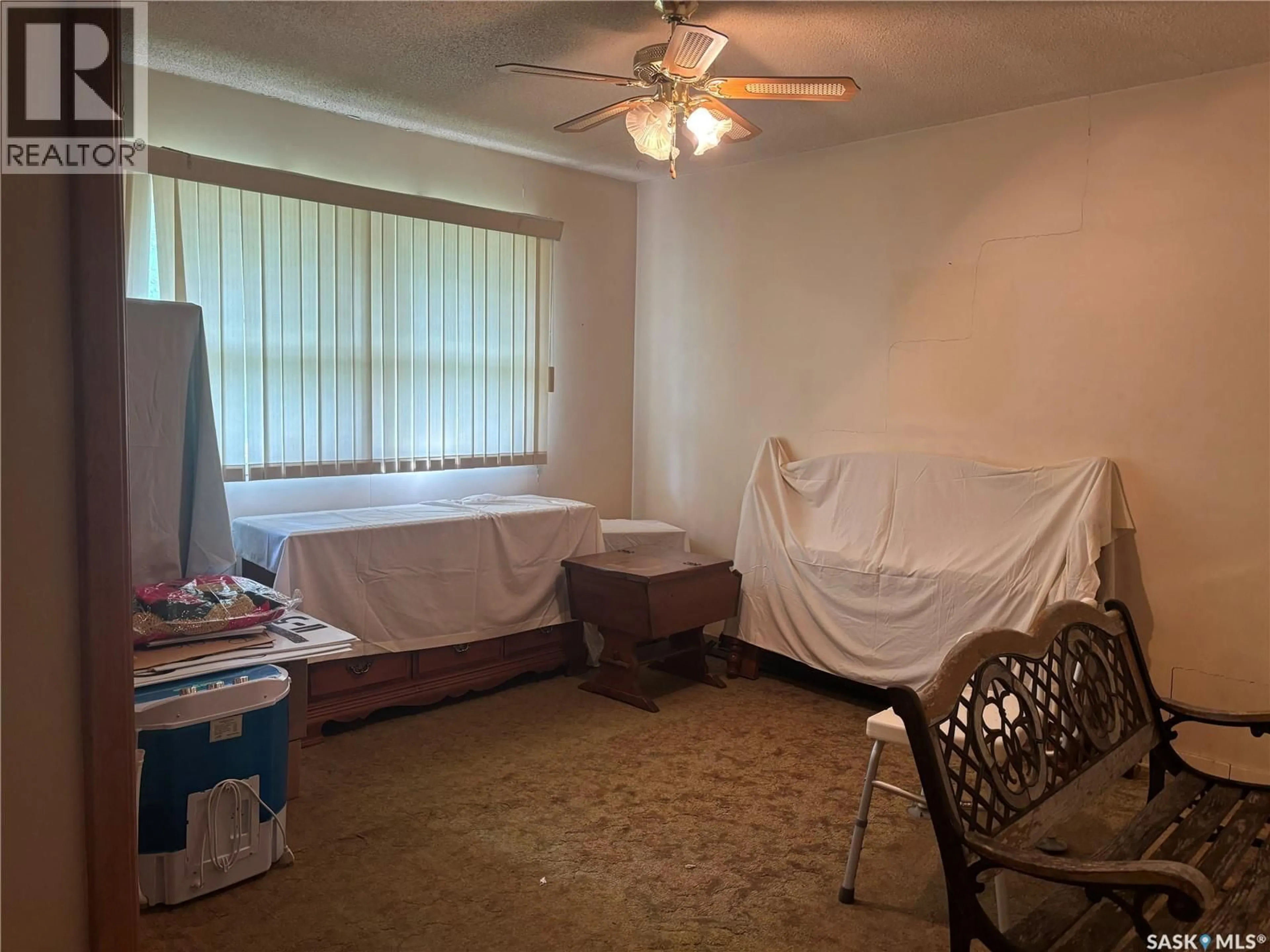 A pic of a room for E - 610 MULLIN AVENUE, Regina Saskatchewan S4N1C9